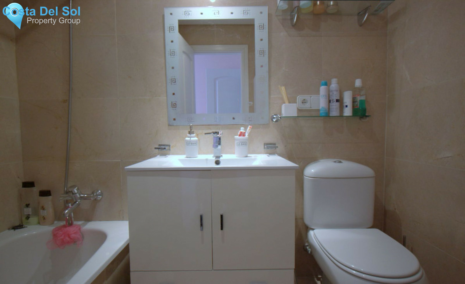 Middle Floor Apartment in La Duquesa-1276012