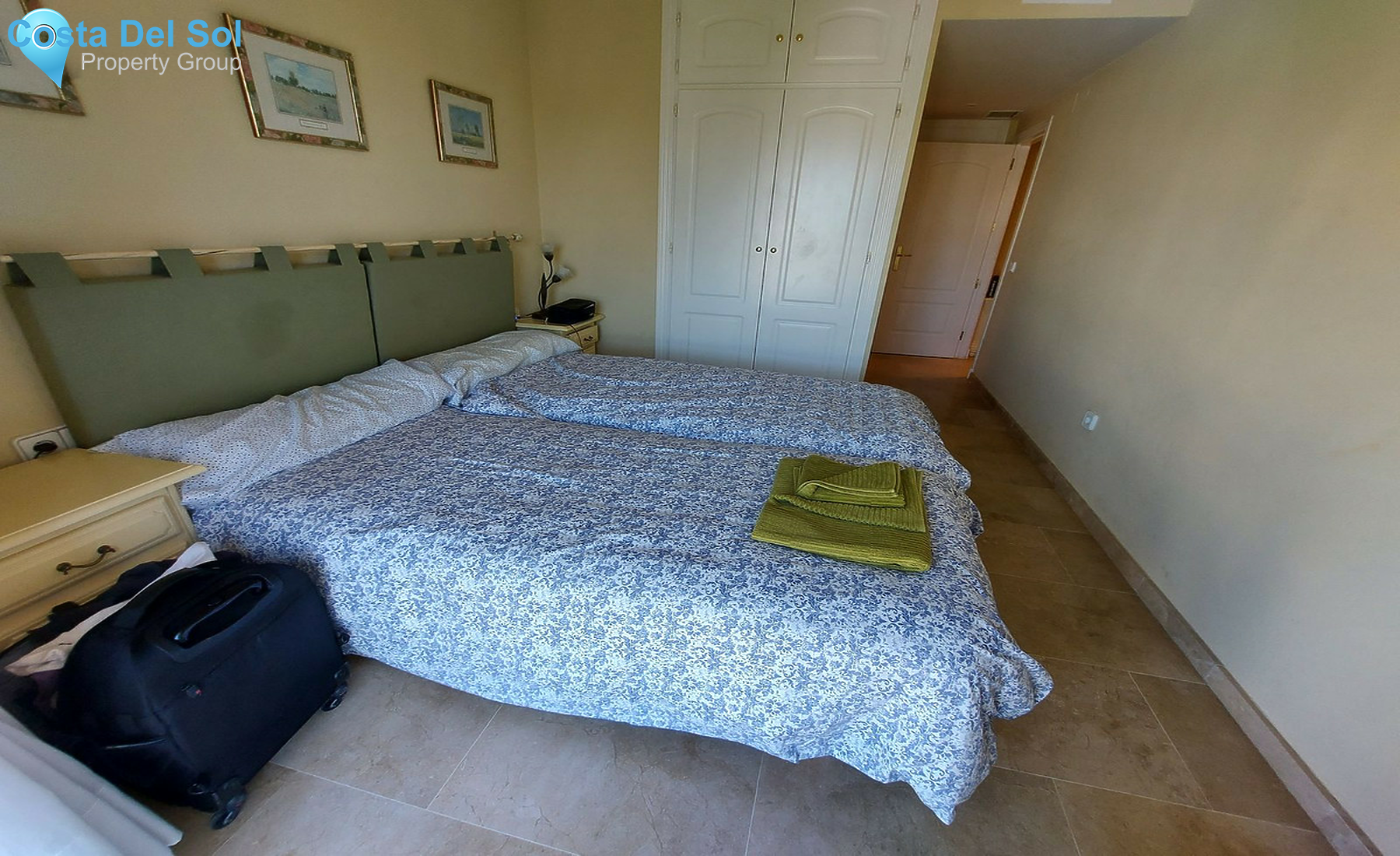 Middle Floor Apartment in La Duquesa-1278330