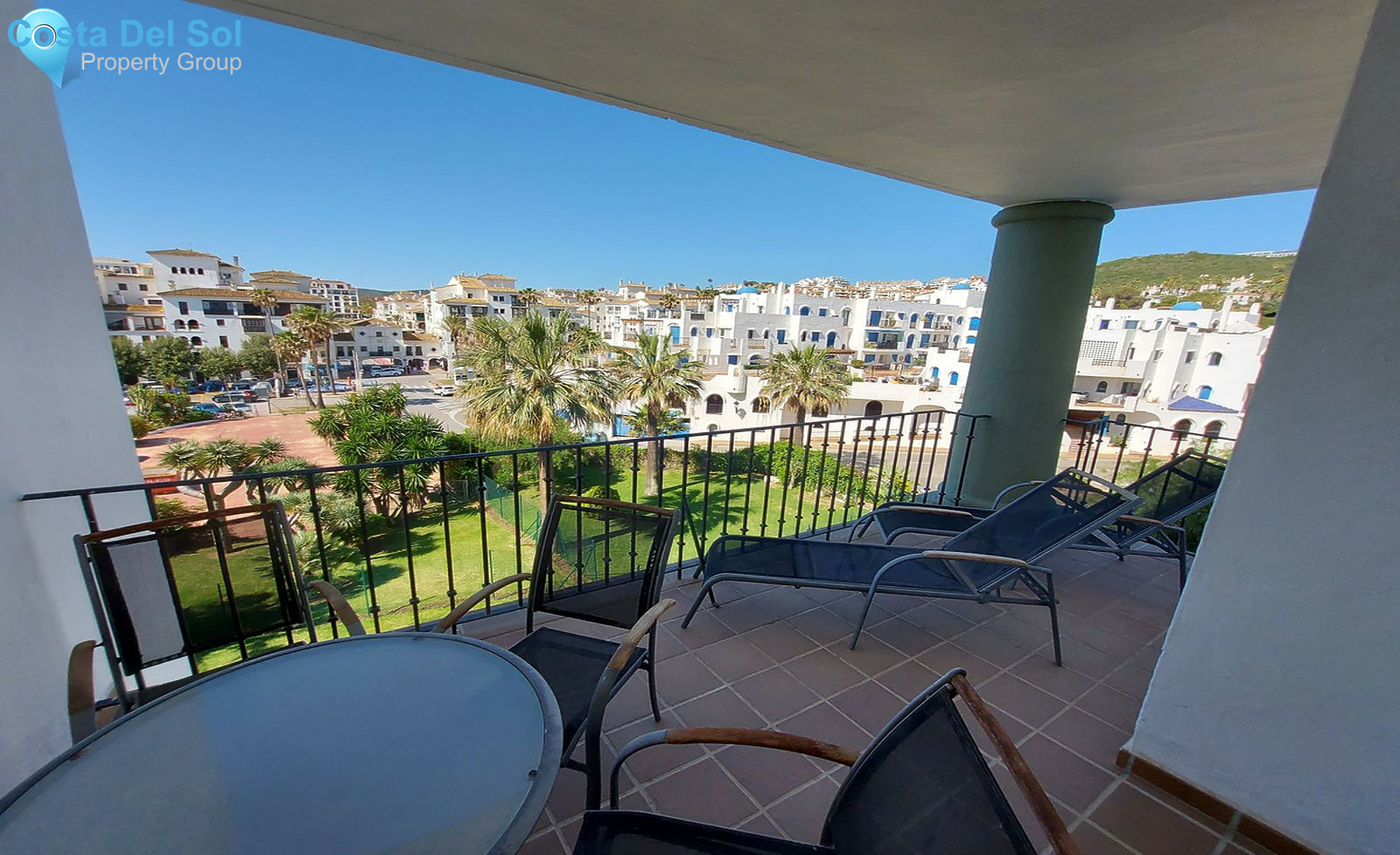 Middle Floor Apartment in La Duquesa-1278333