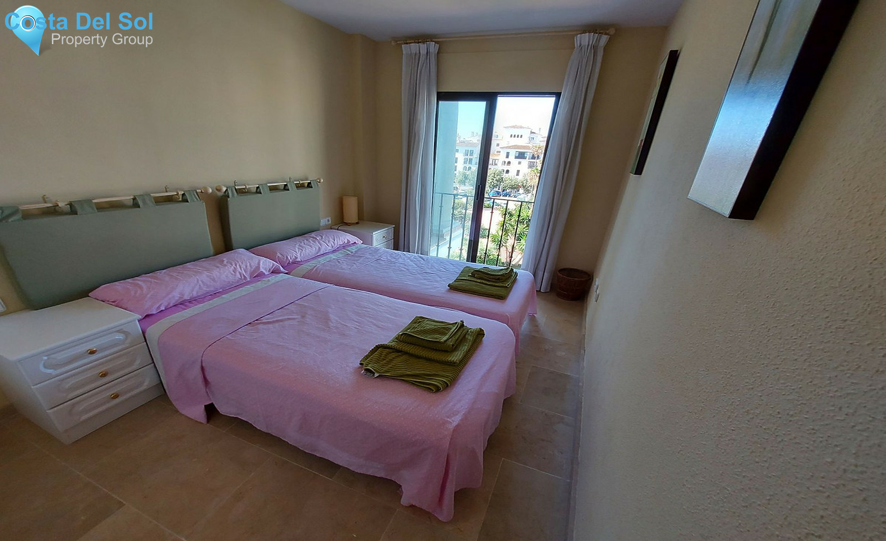 Middle Floor Apartment in La Duquesa-1278322