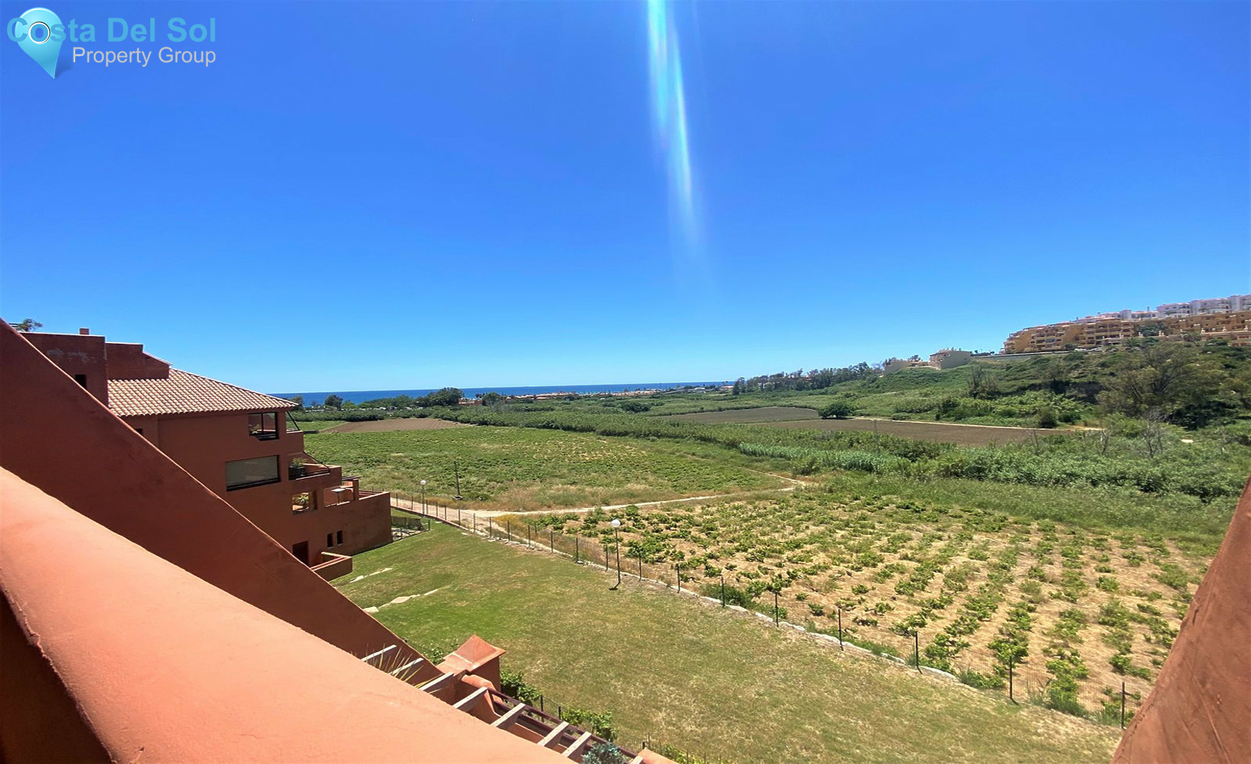 Middle Floor Apartment in La Duquesa-1297272