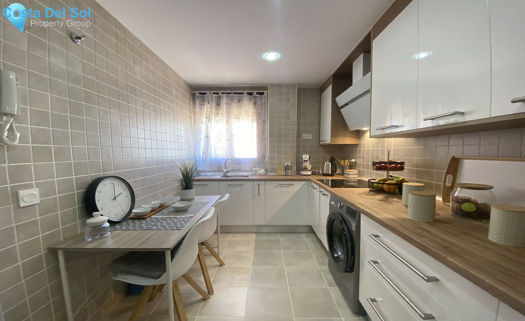 Middle Floor Apartment in La Duquesa-1297285