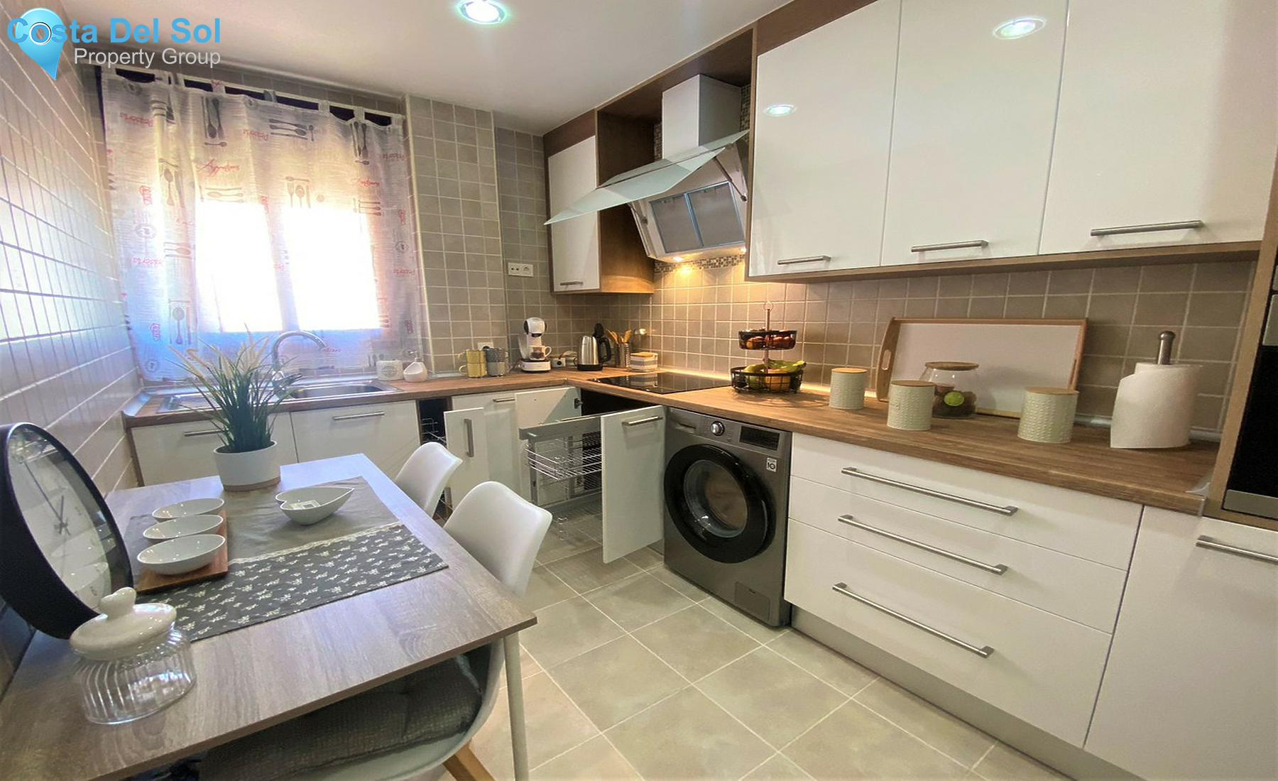 Middle Floor Apartment in La Duquesa-1297286