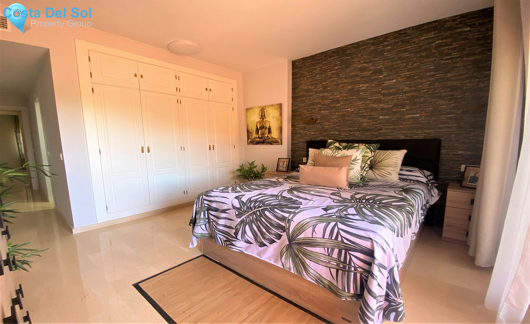 Middle Floor Apartment in La Duquesa-1297287