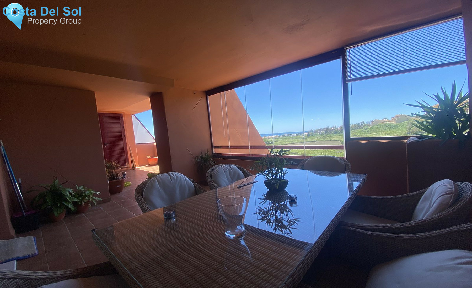 Middle Floor Apartment in La Duquesa-1297290