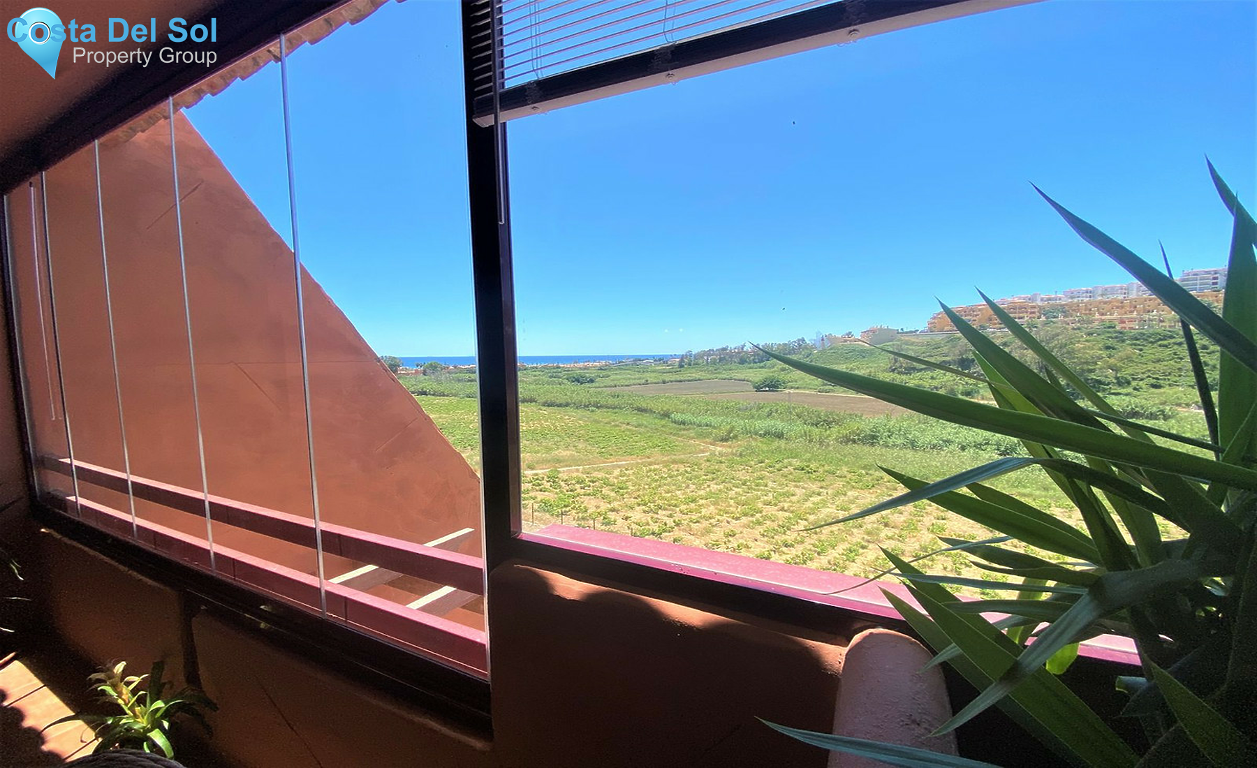 Middle Floor Apartment in La Duquesa-1297291