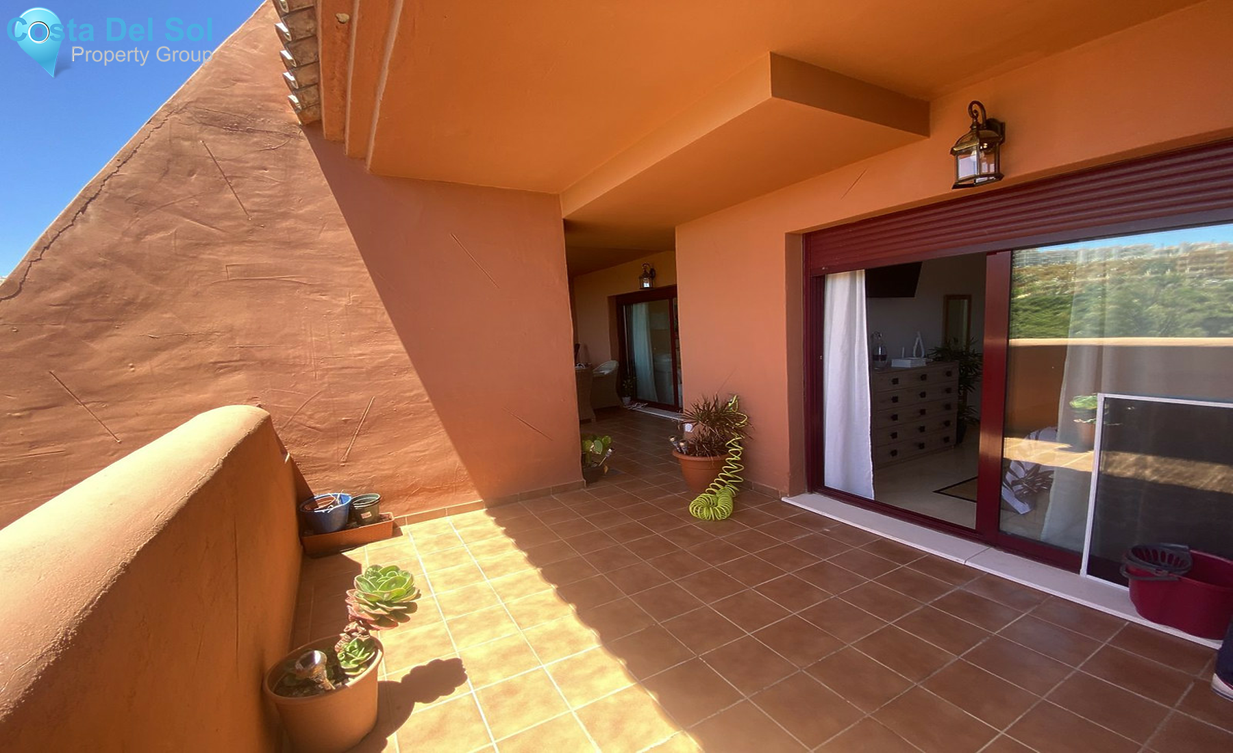 Middle Floor Apartment in La Duquesa-1297274