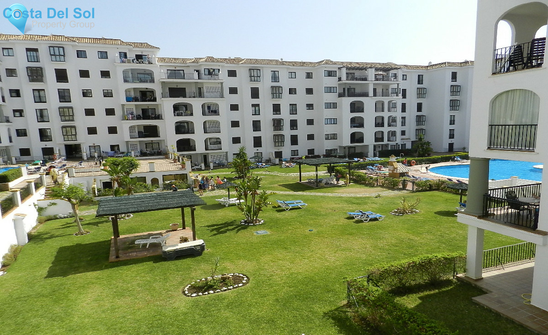 Middle Floor Apartment in La Duquesa-1312202