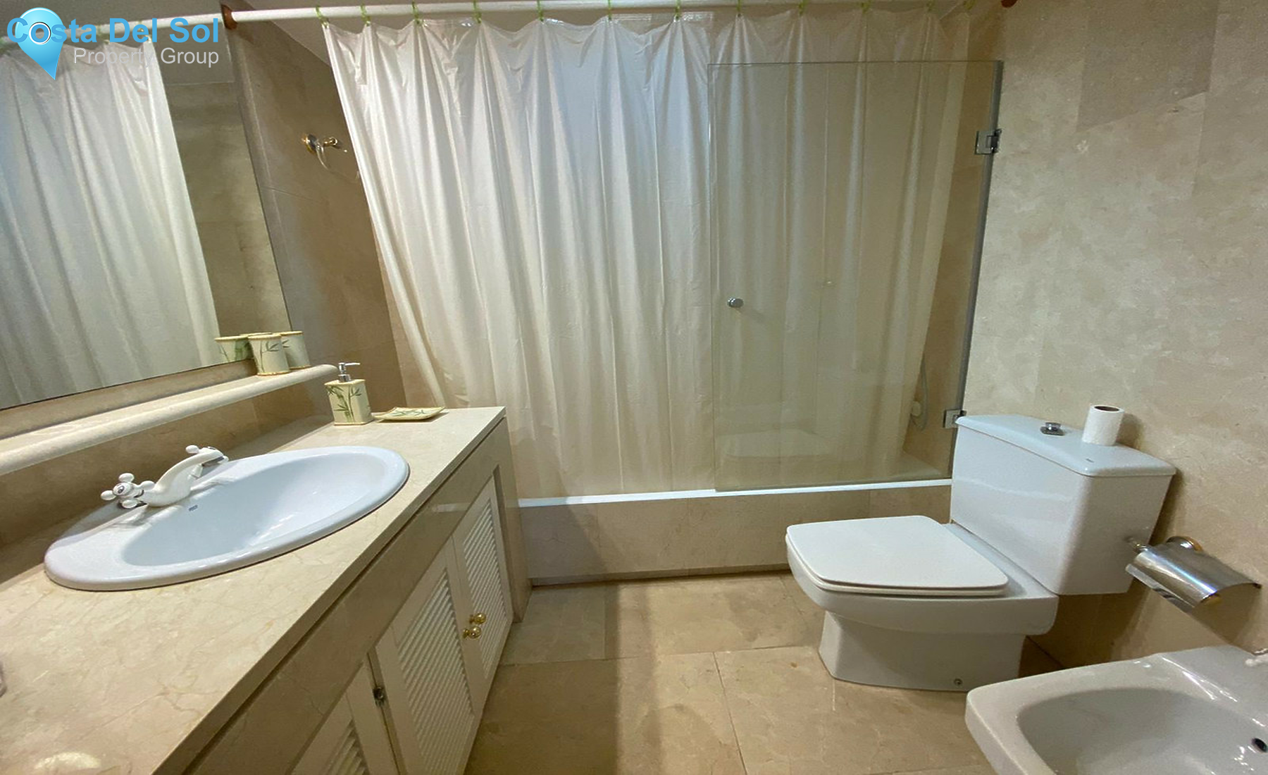 Middle Floor Apartment in La Duquesa-1351466