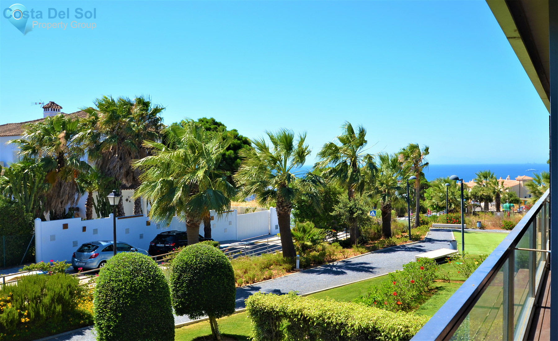 Middle Floor Apartment in La Duquesa-1355150