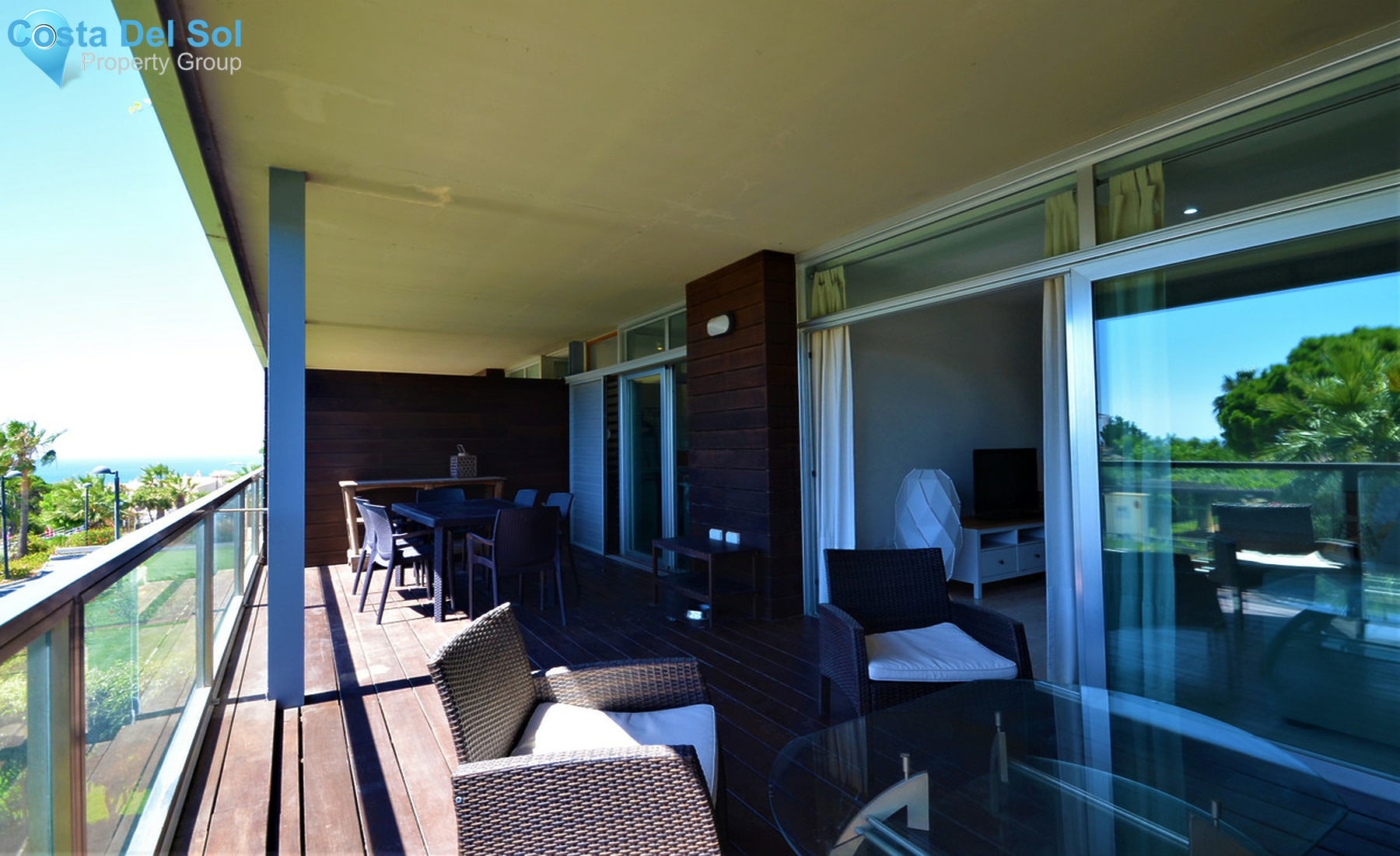 Middle Floor Apartment in La Duquesa-1355162