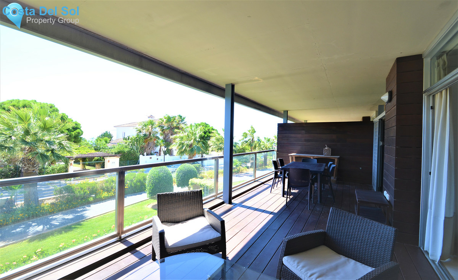 Middle Floor Apartment in La Duquesa-1355163