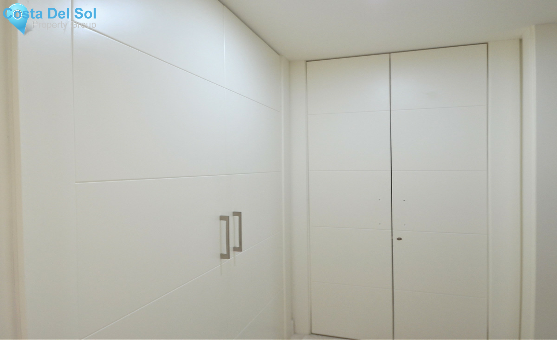 Middle Floor Apartment in La Duquesa-1355166