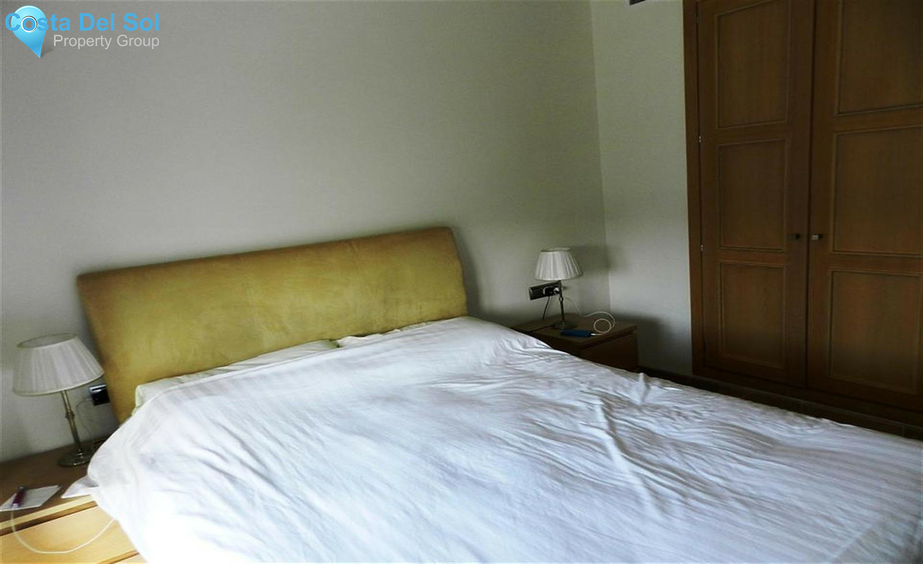 Middle Floor Apartment in La Duquesa-1356692