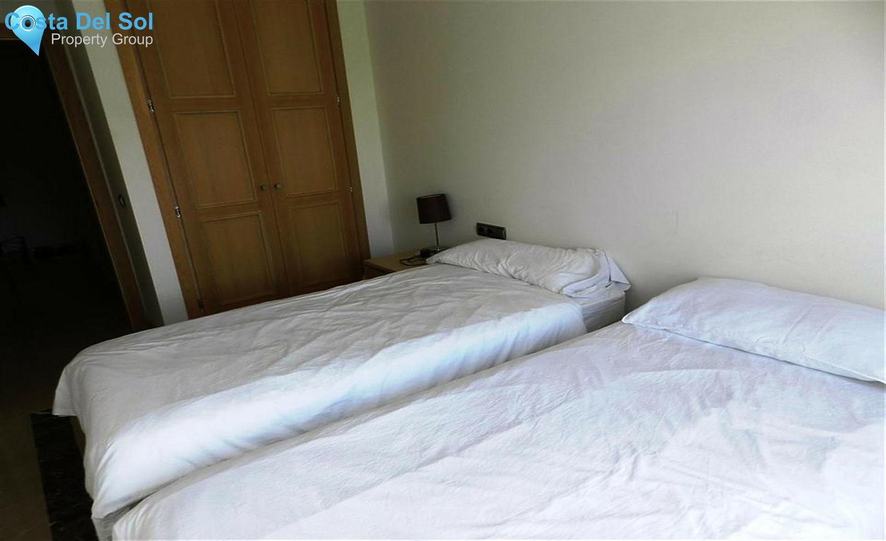 Middle Floor Apartment in La Duquesa-1356685