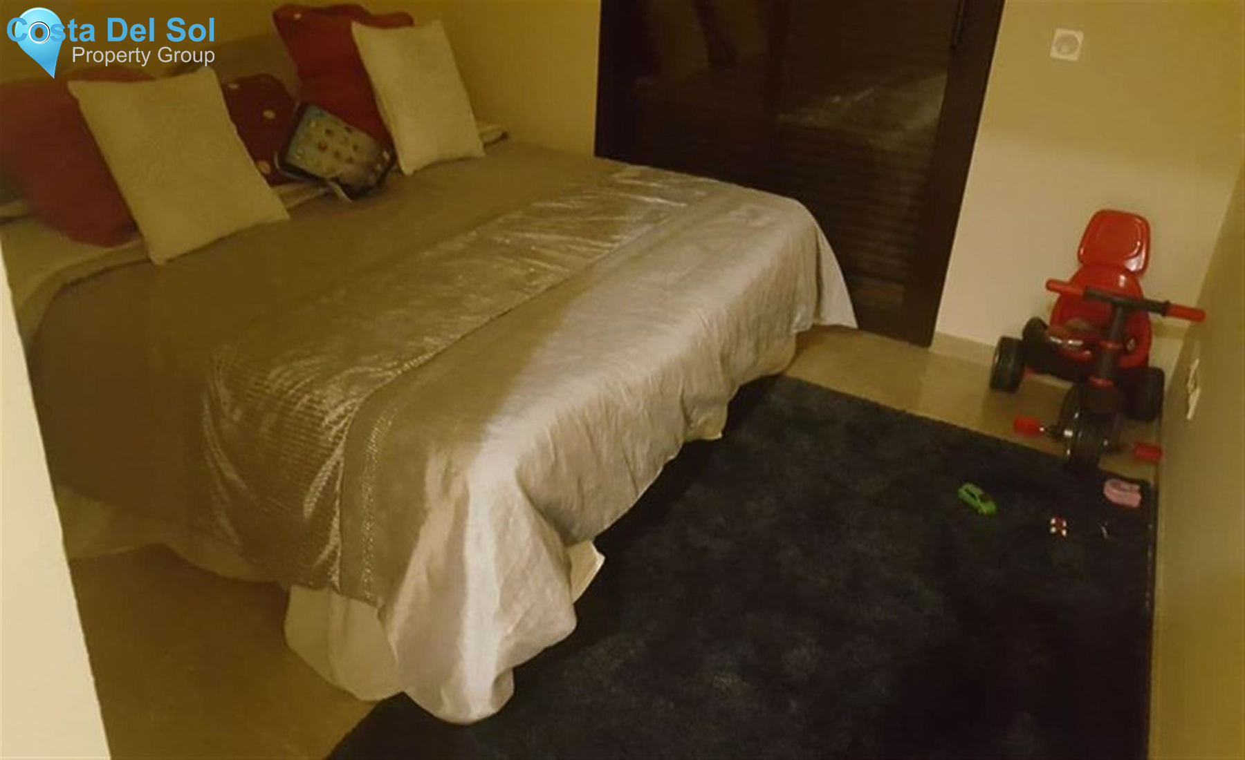 Middle Floor Apartment in La Duquesa