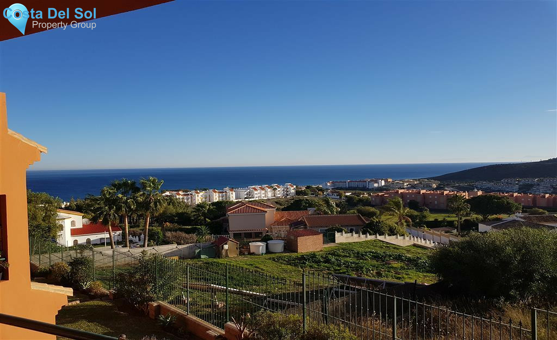 Middle Floor Apartment in La Duquesa-1358826
