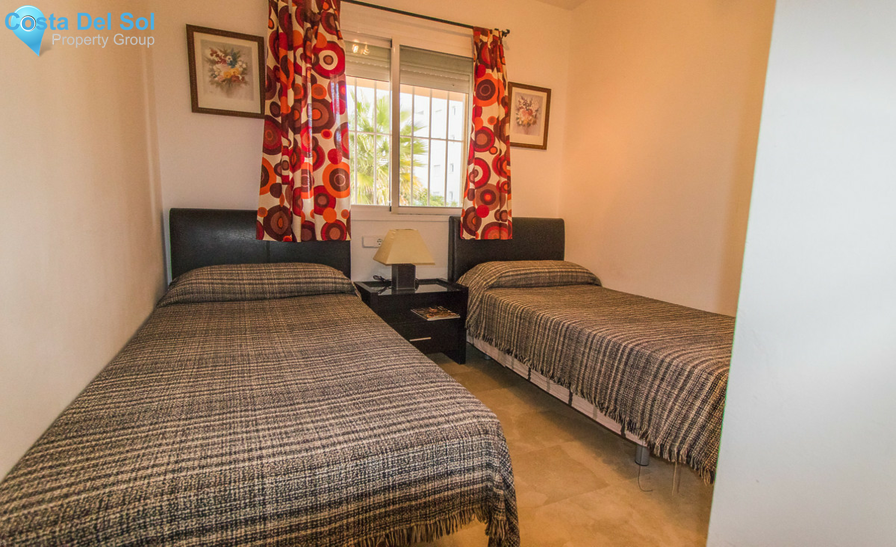 Middle Floor Apartment in La Duquesa-1360842