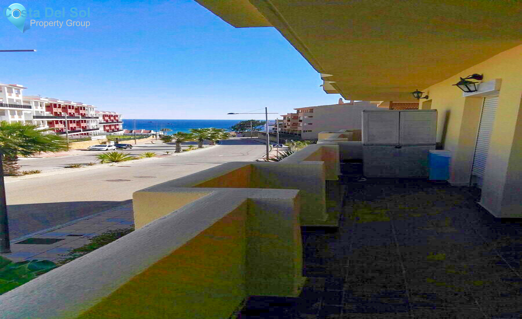 Middle Floor Apartment in La Duquesa-1360834
