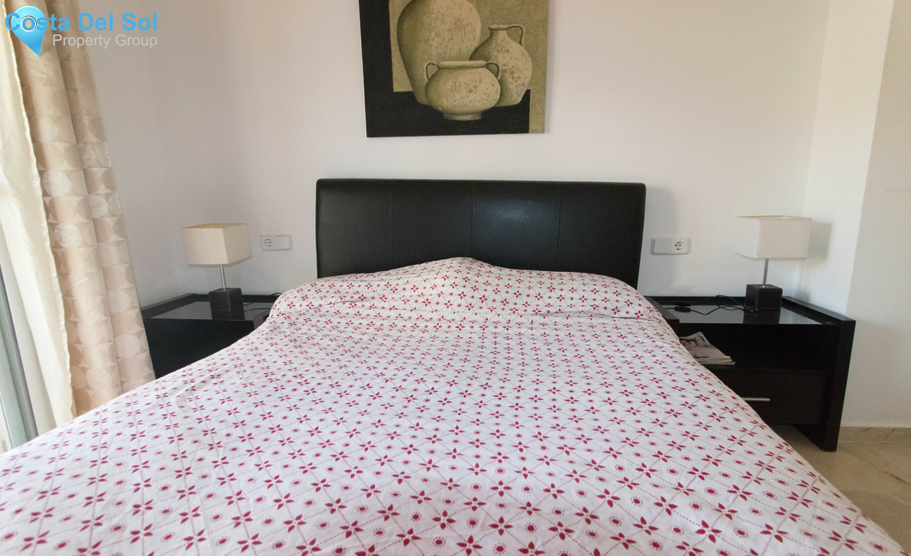 Middle Floor Apartment in La Duquesa-1360839