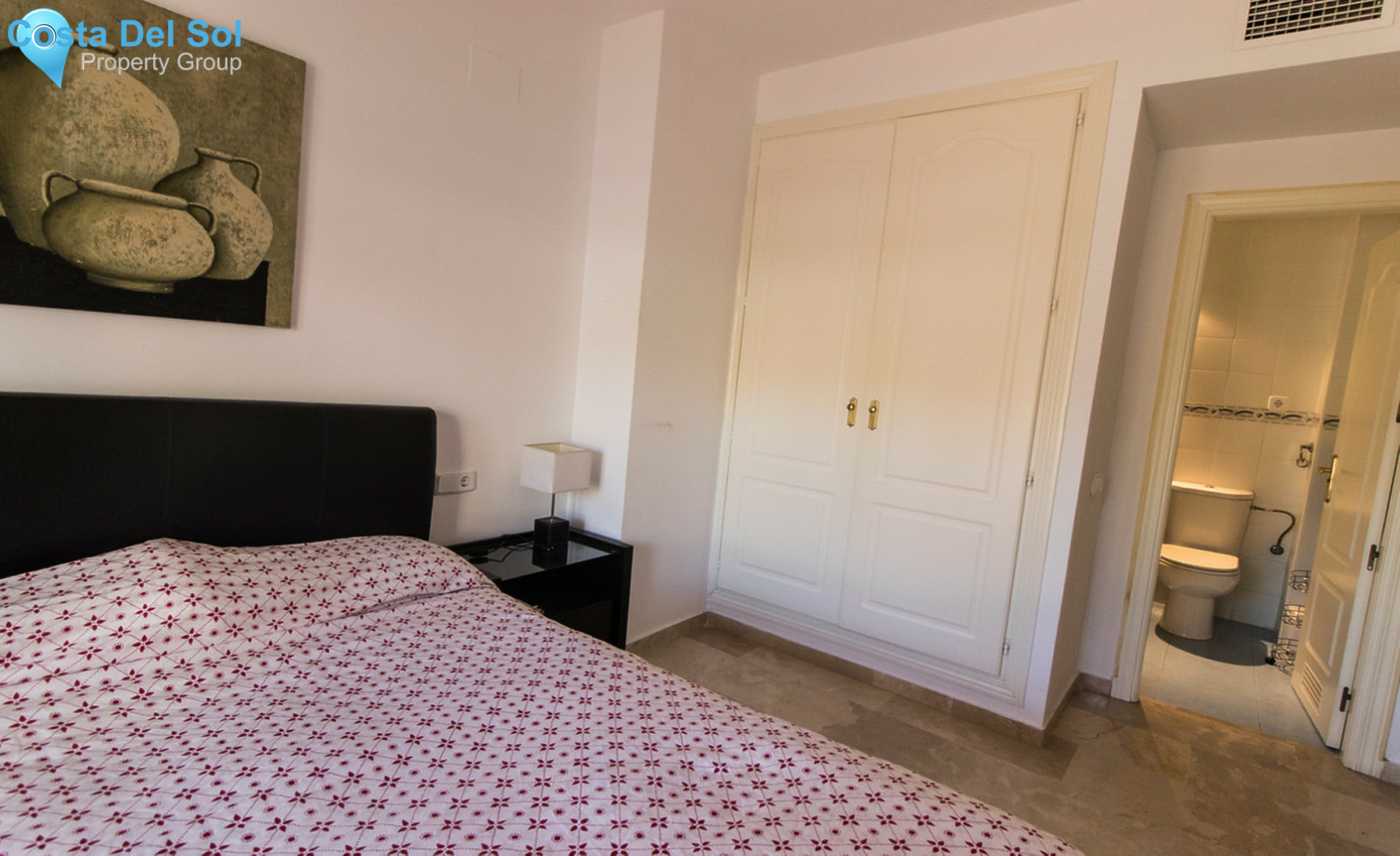 Middle Floor Apartment in La Duquesa-1360840