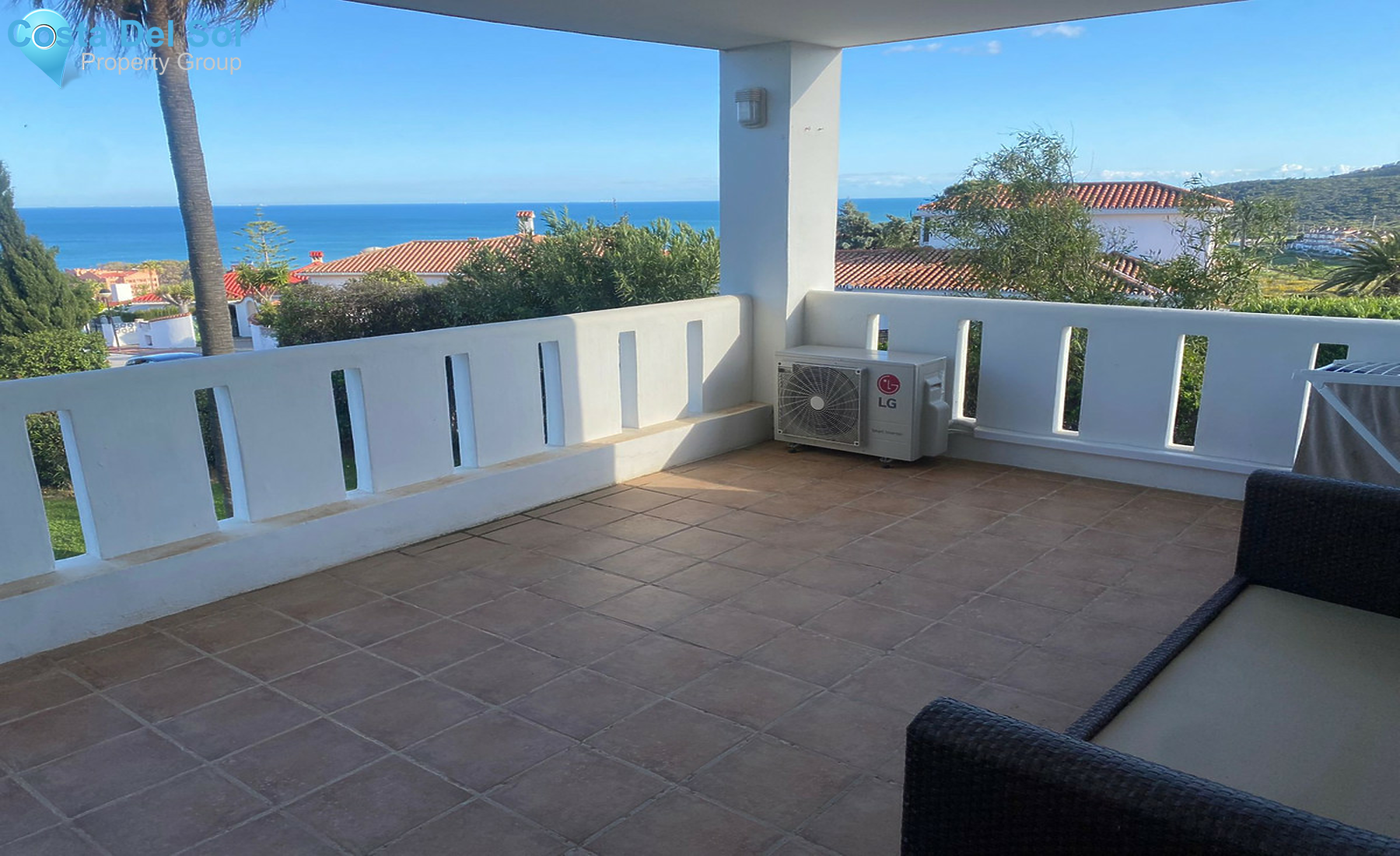 Middle Floor Apartment in La Duquesa-1373309