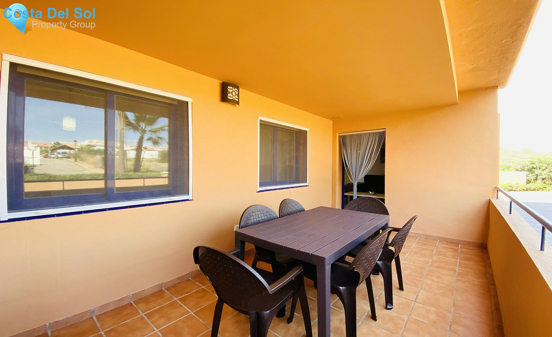 Middle Floor Apartment in La Duquesa-1438154