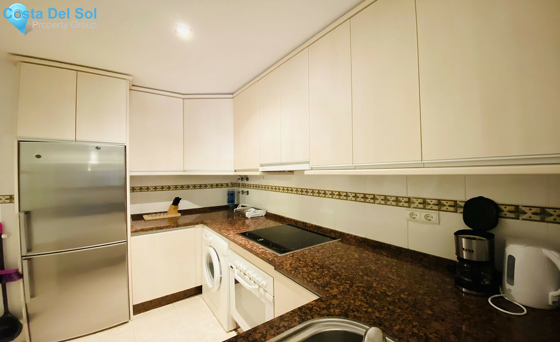 Middle Floor Apartment in La Duquesa-1438157