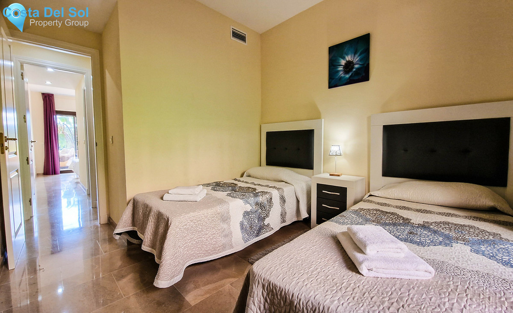 Middle Floor Apartment in La Duquesa-1440964