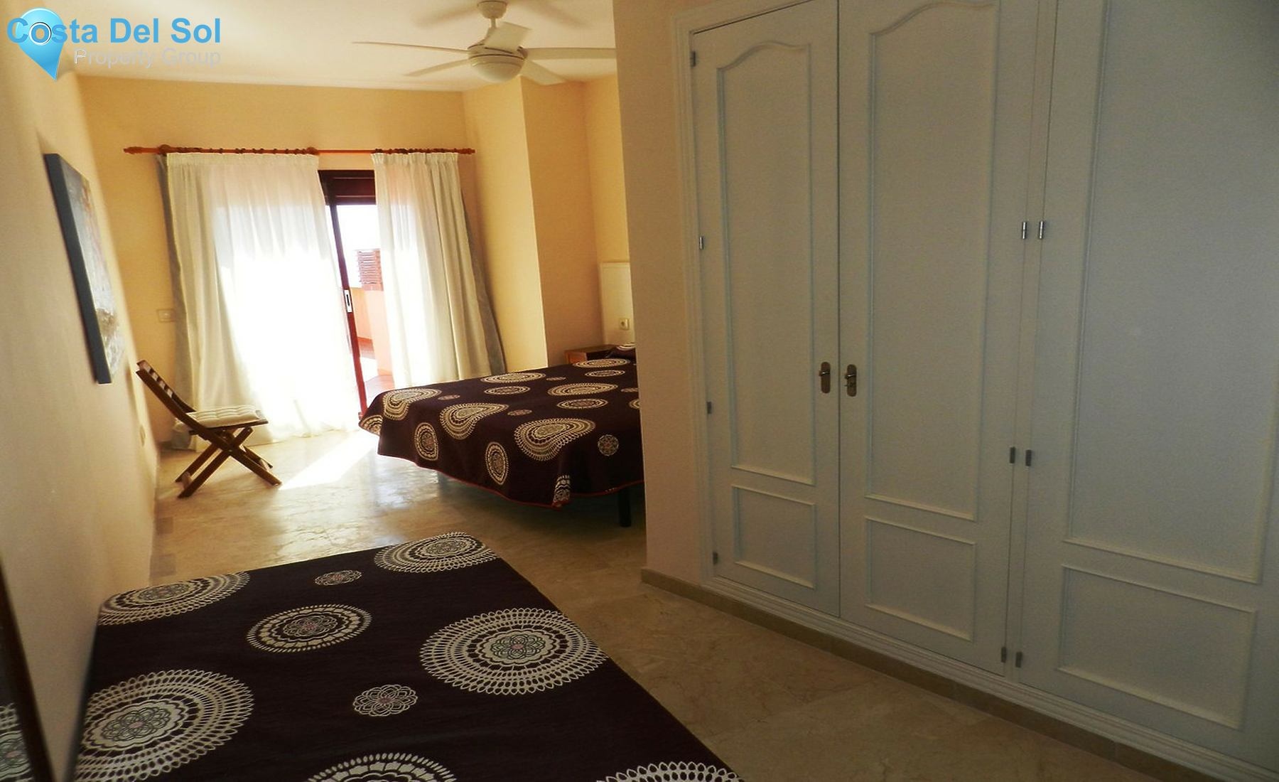 Middle Floor Apartment in La Duquesa-1441125