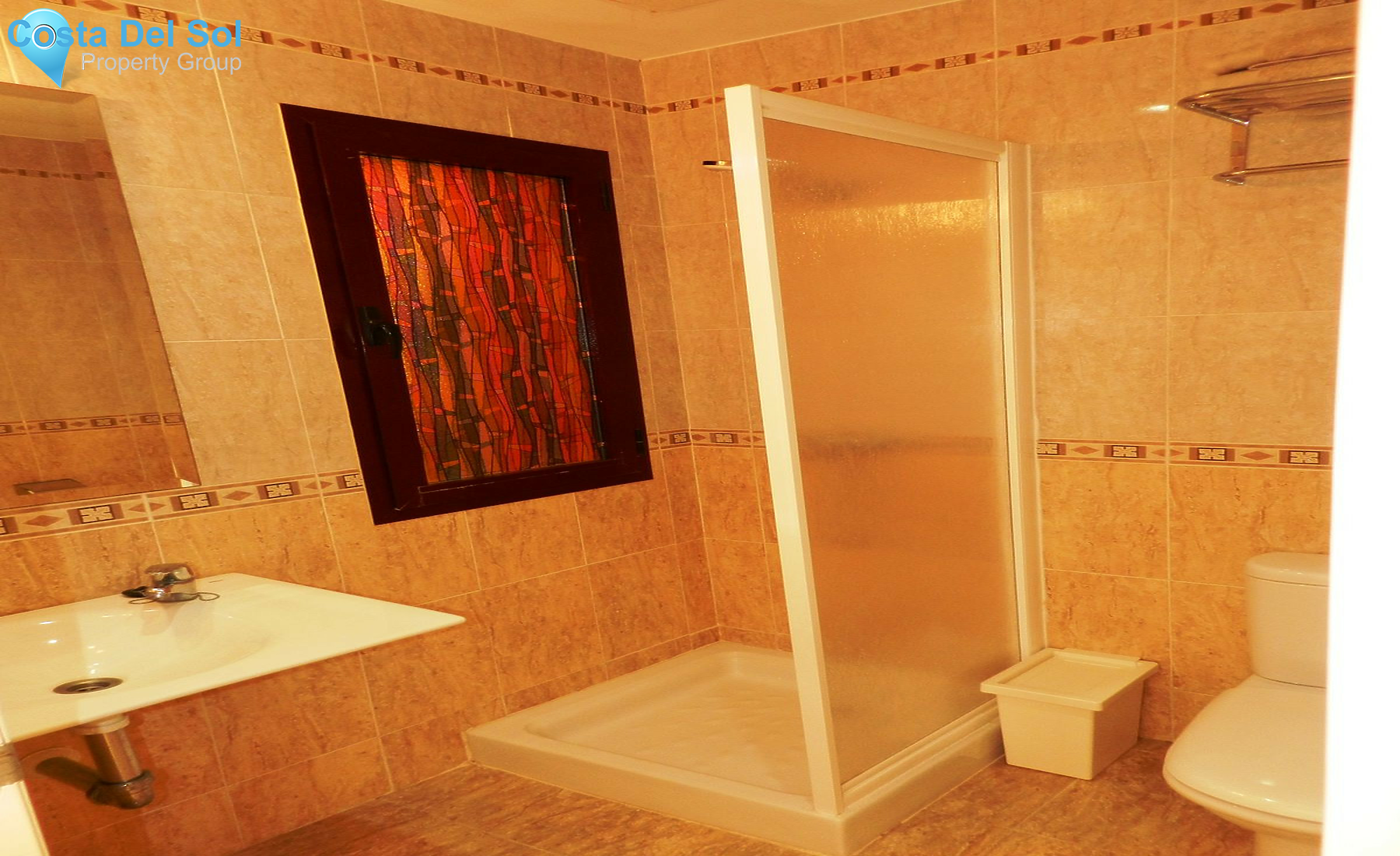 Middle Floor Apartment in La Duquesa-1441133