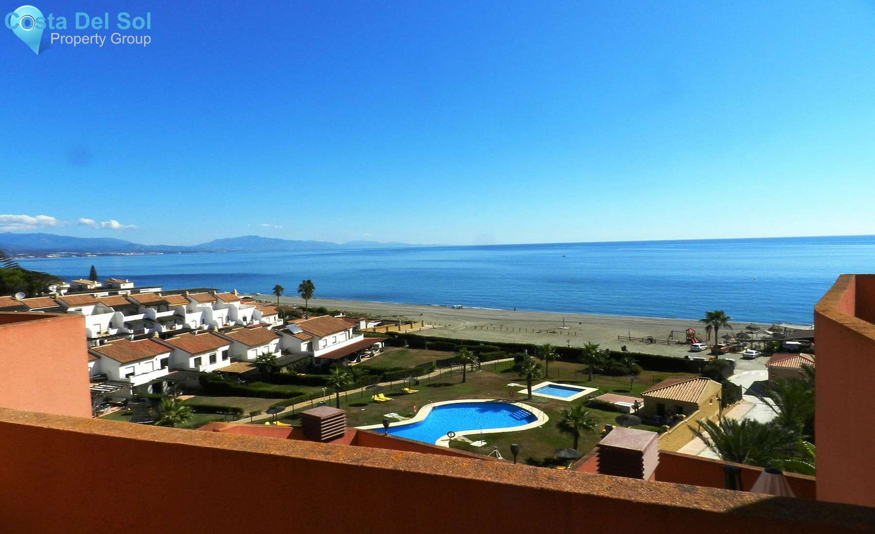 Middle Floor Apartment in La Duquesa-1441116