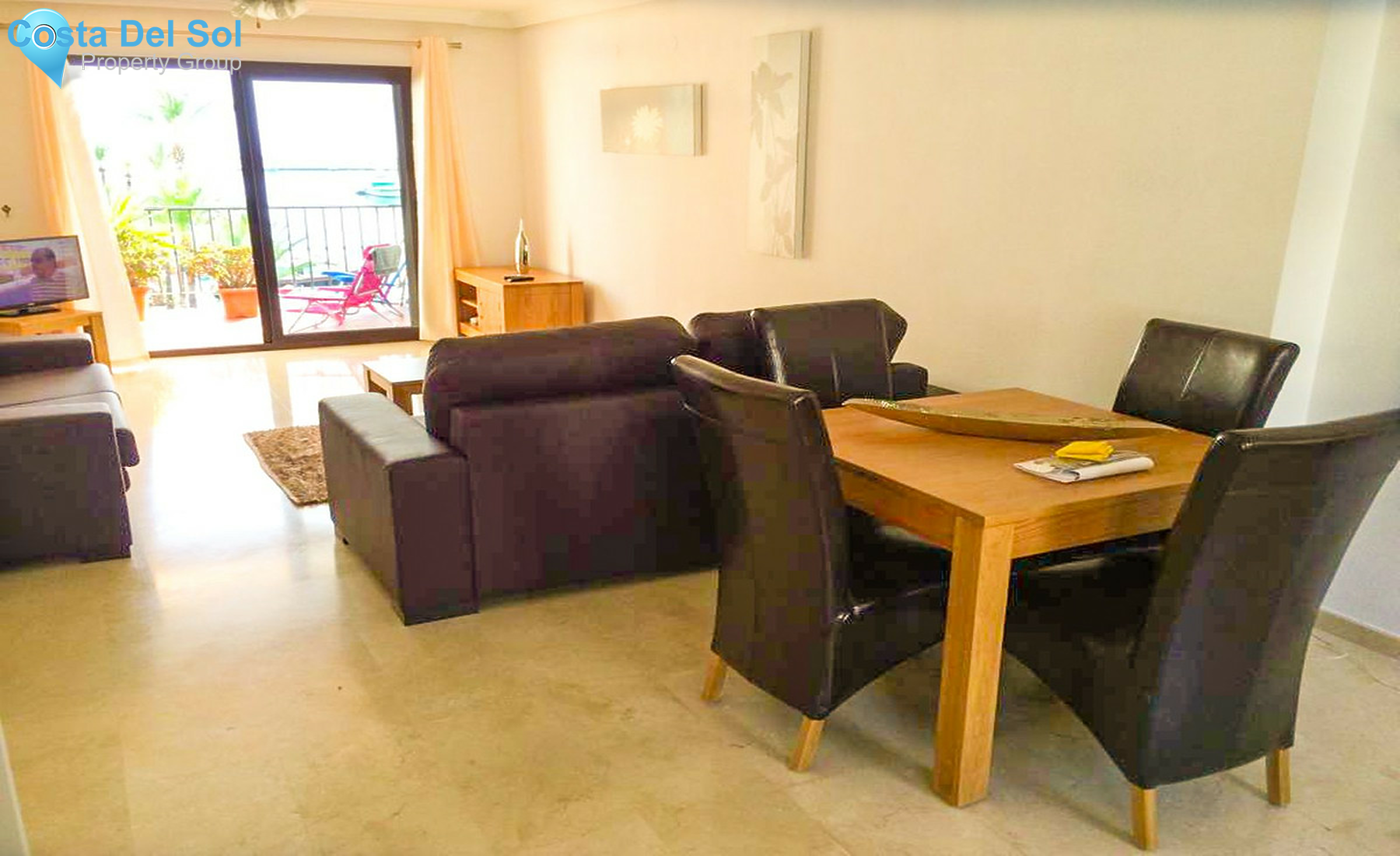 Middle Floor Apartment in La Duquesa-1457215