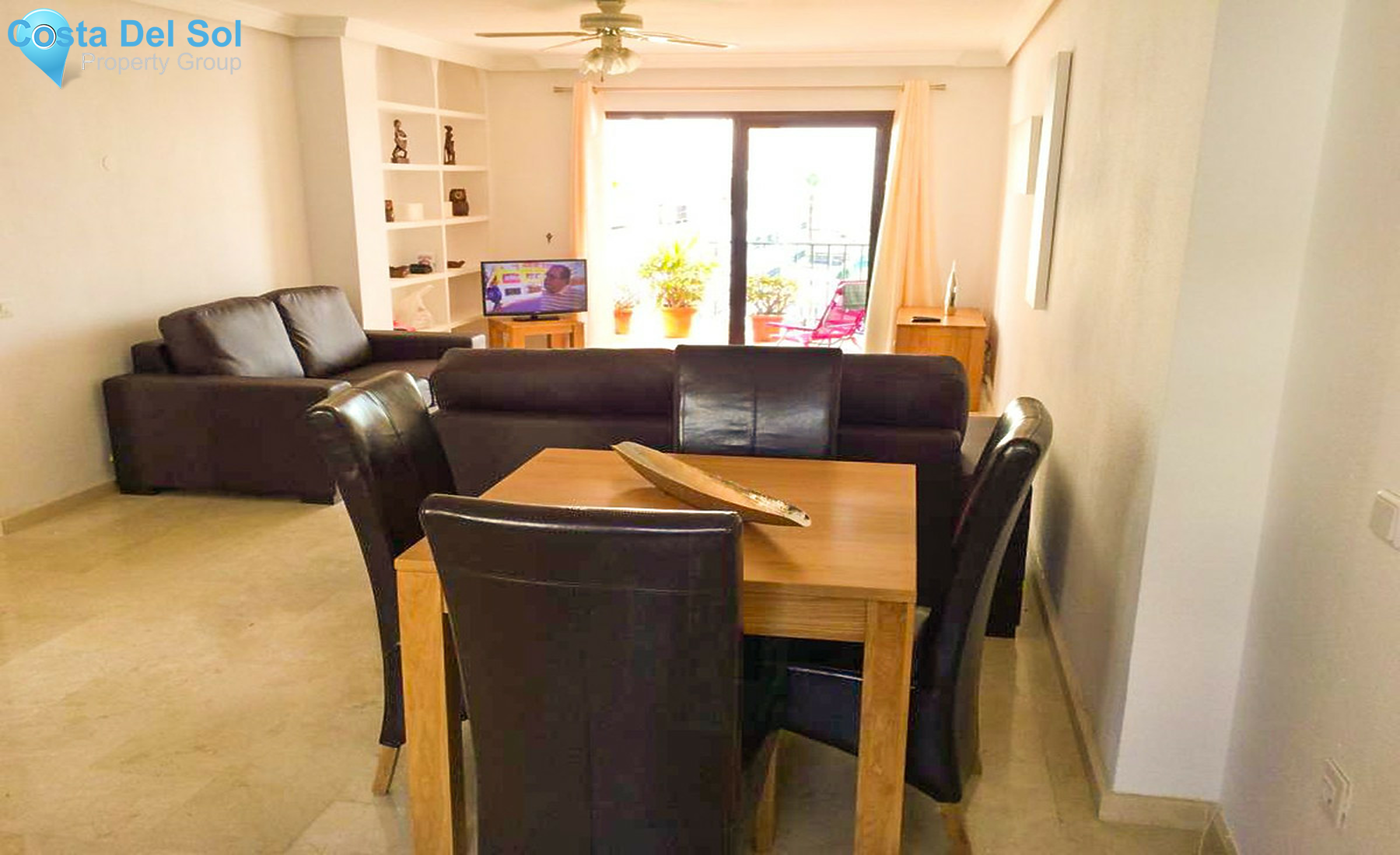 Middle Floor Apartment in La Duquesa-1457218