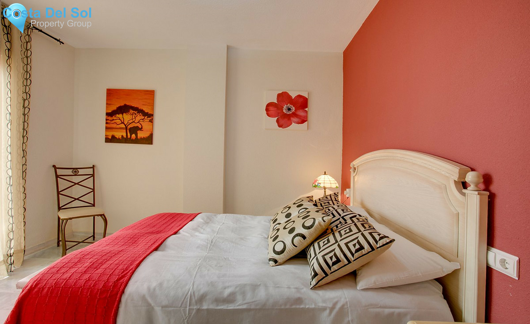 Middle Floor Apartment in La Duquesa-1458666