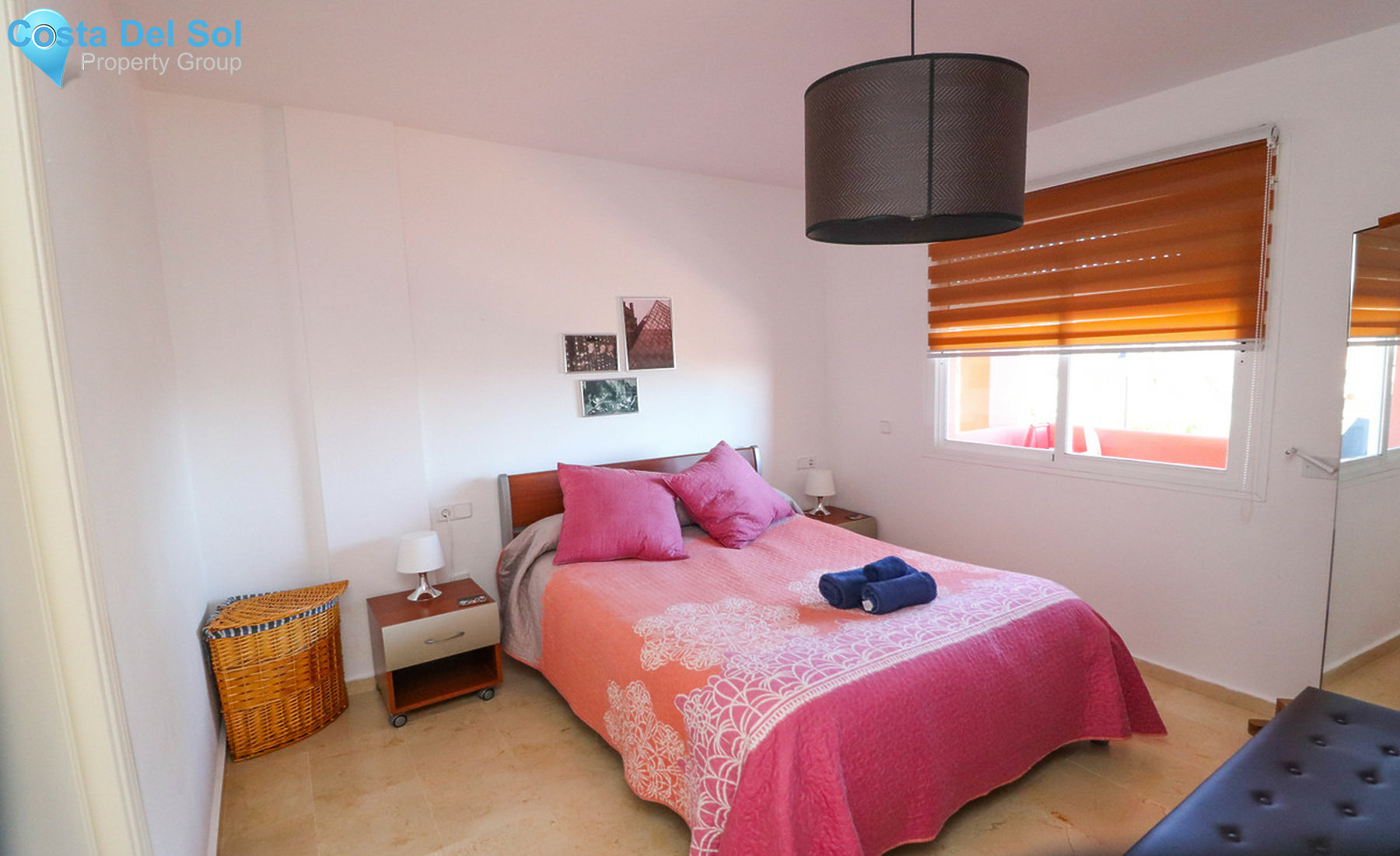Middle Floor Apartment in La Duquesa-1458682