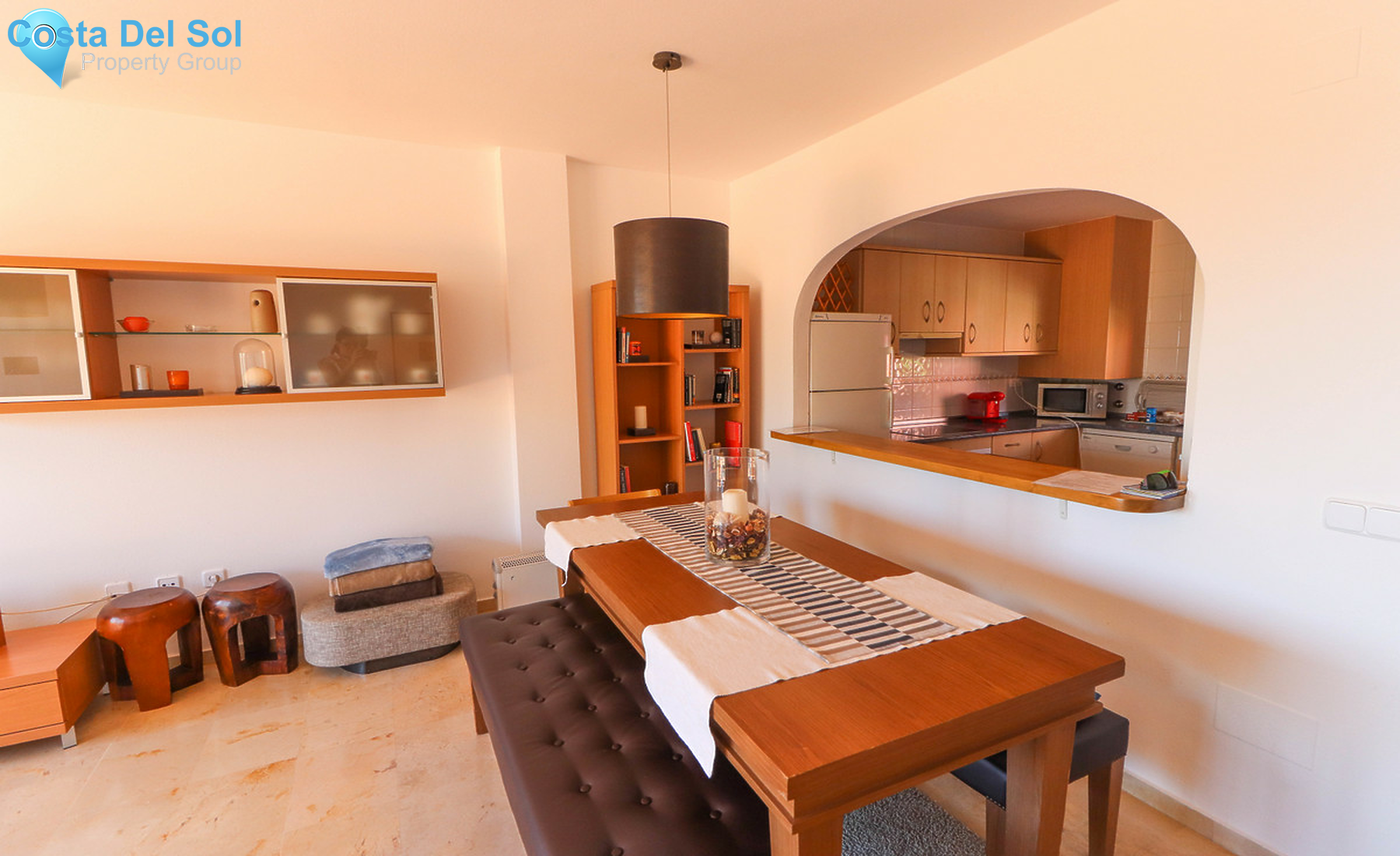 Middle Floor Apartment in La Duquesa-1458686