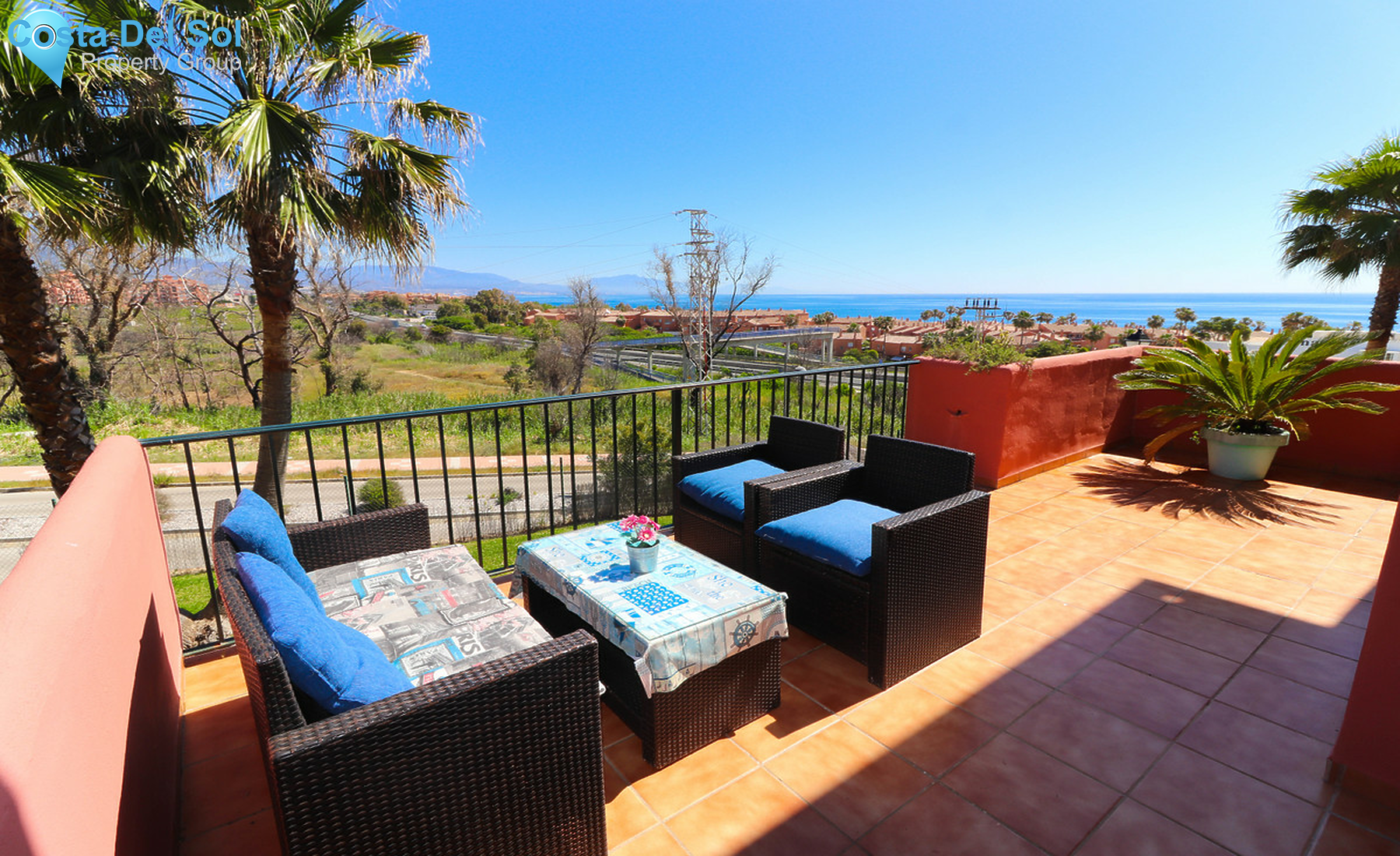Middle Floor Apartment in La Duquesa-1458674