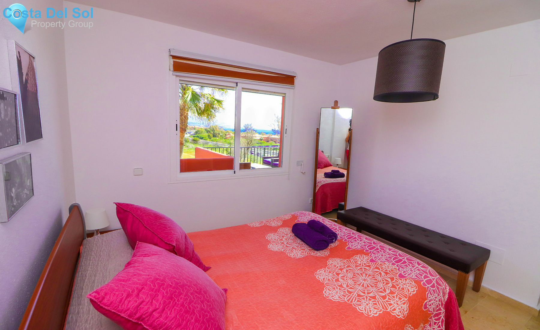 Middle Floor Apartment in La Duquesa-1458679