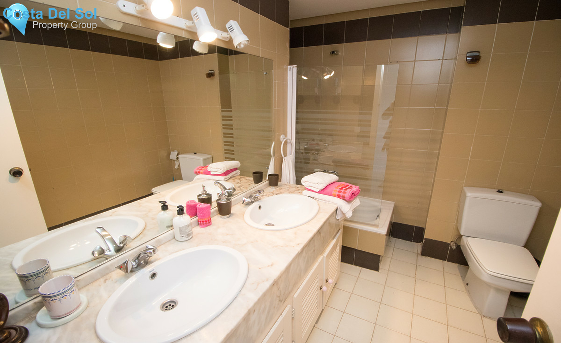 Middle Floor Apartment in La Duquesa-1529053