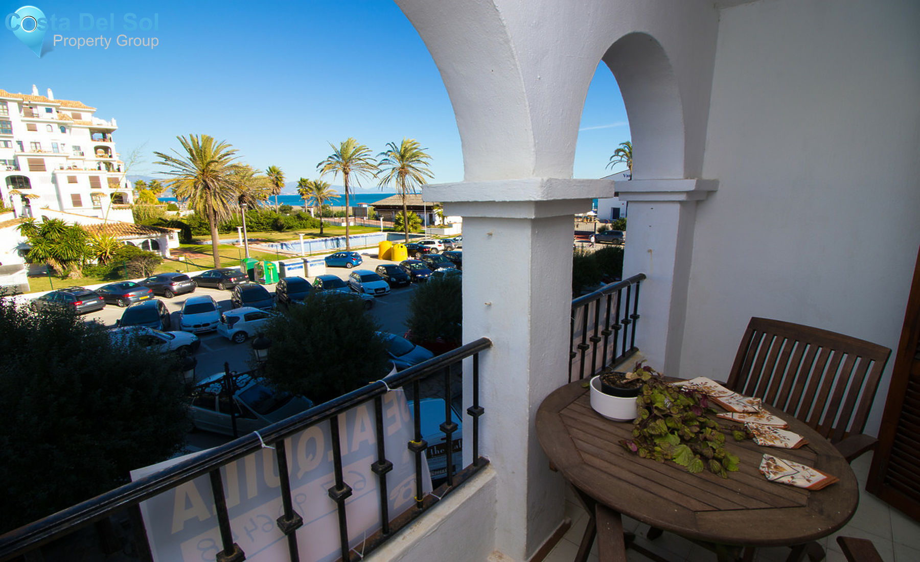 Middle Floor Apartment in La Duquesa-1529057