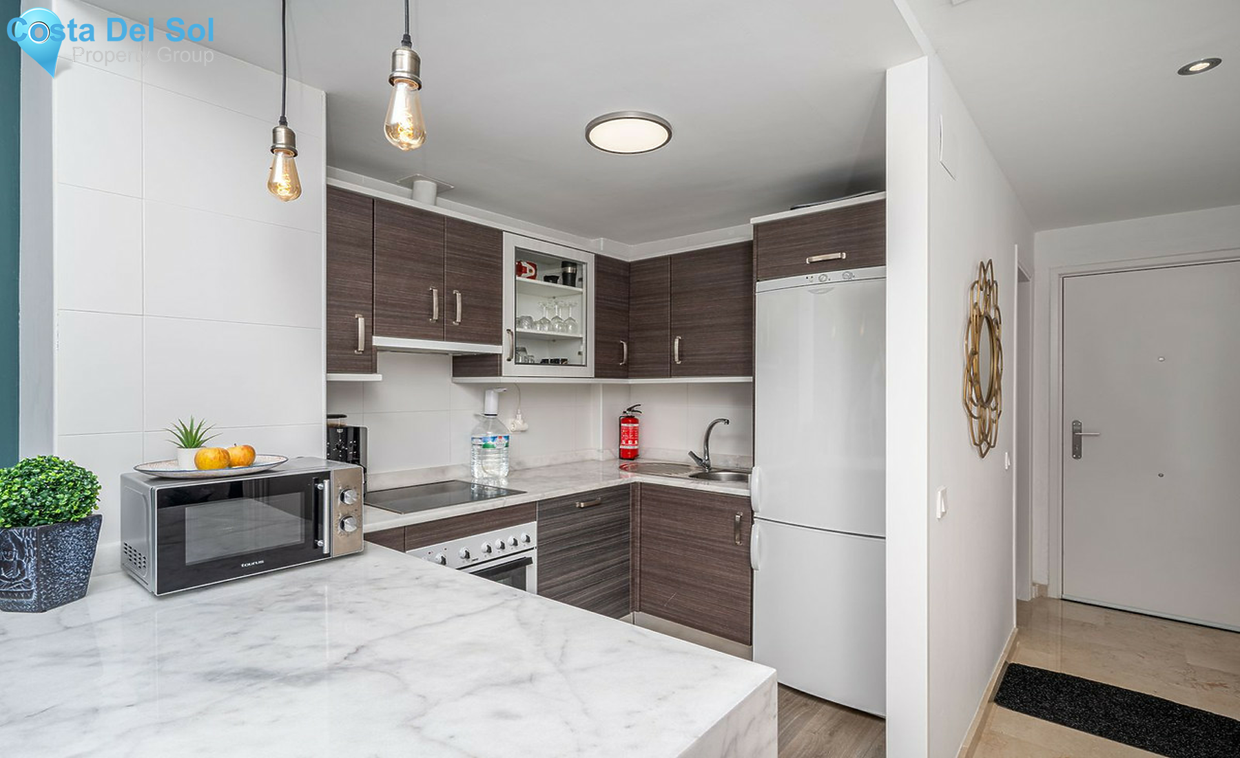 Middle Floor Apartment in La Duquesa-1537074