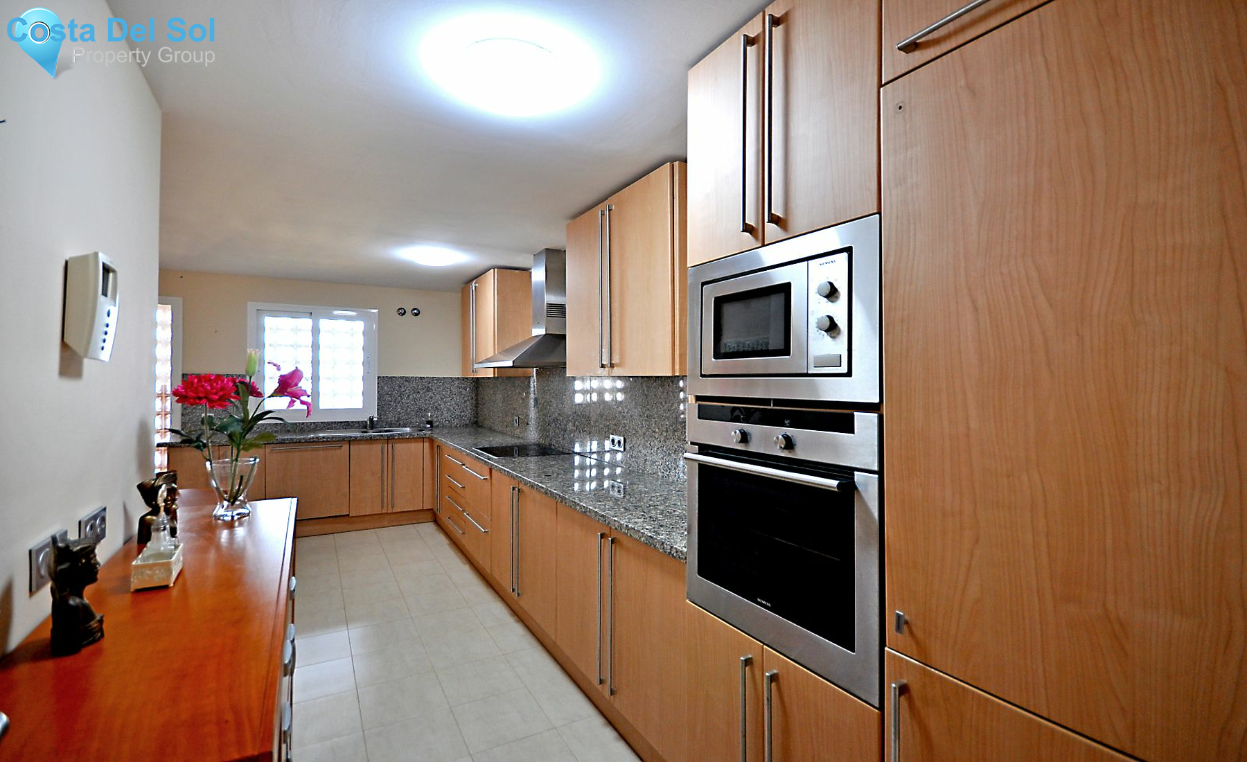 Middle Floor Apartment in La Duquesa-1136368