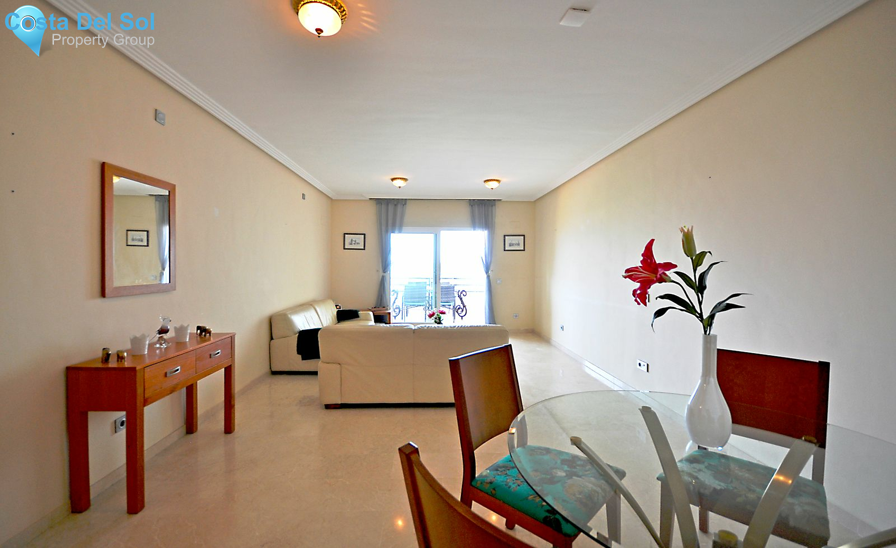 Middle Floor Apartment in La Duquesa-1136364