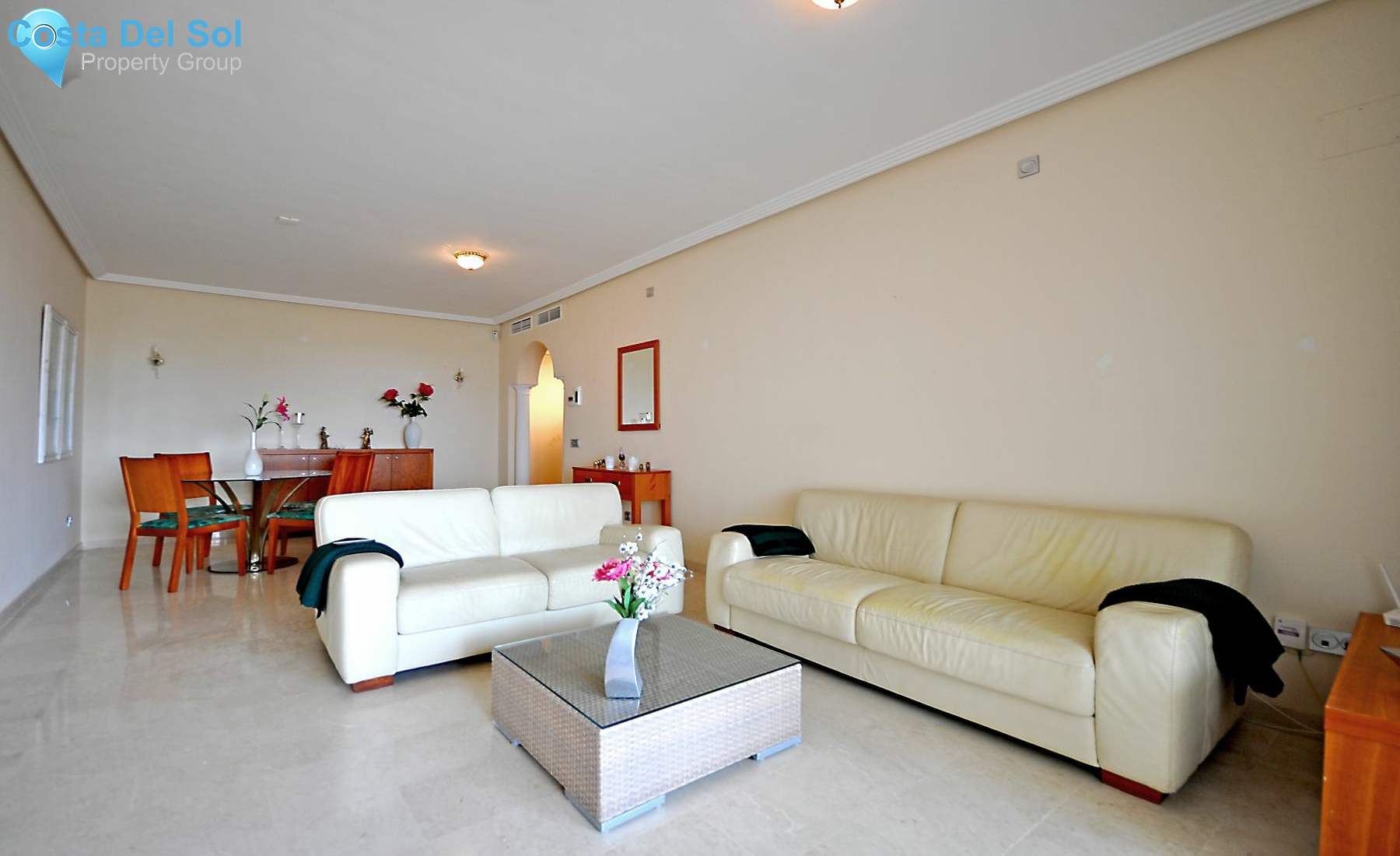 Middle Floor Apartment in La Duquesa-1136366