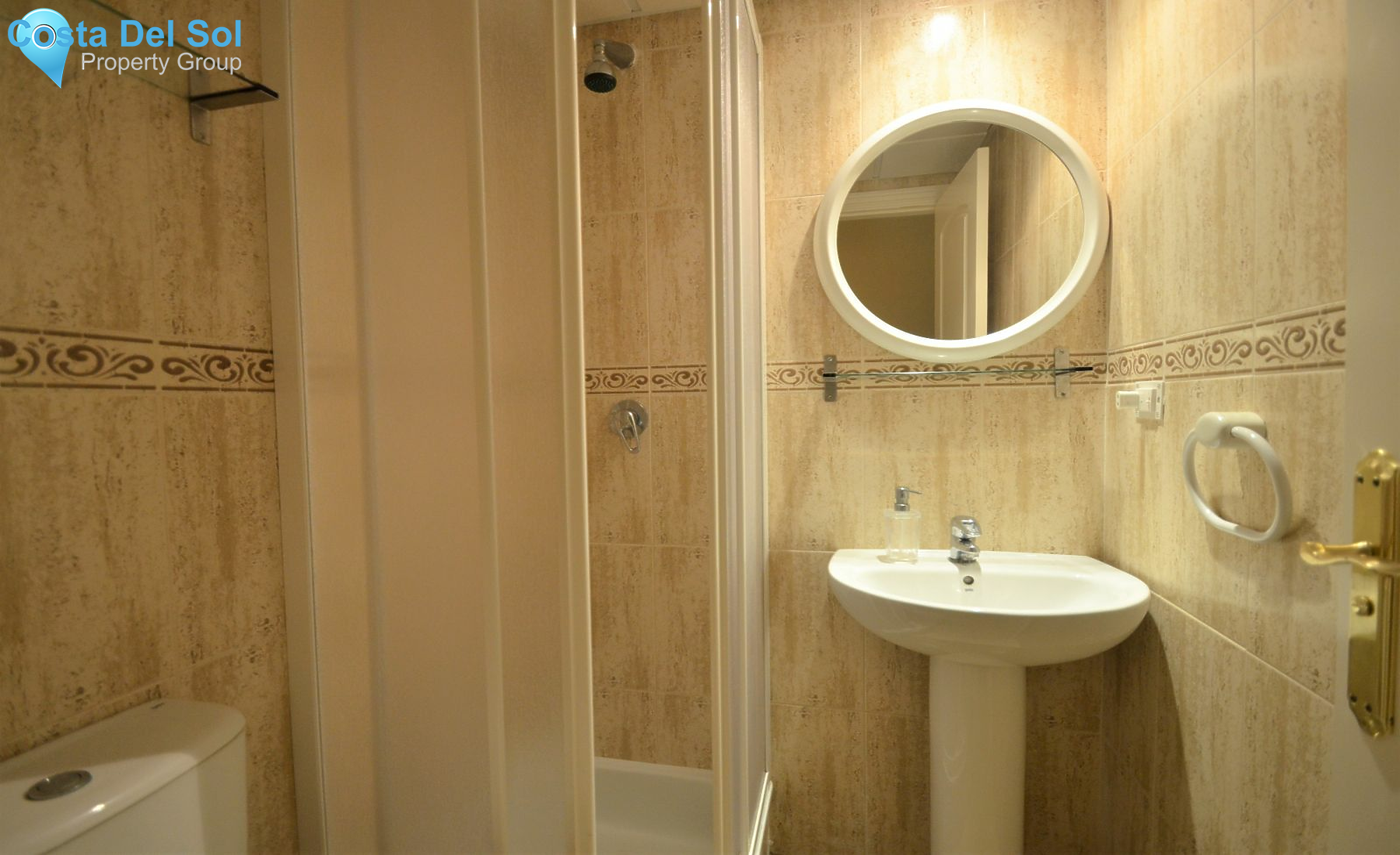 Middle Floor Apartment in La Duquesa-1137340