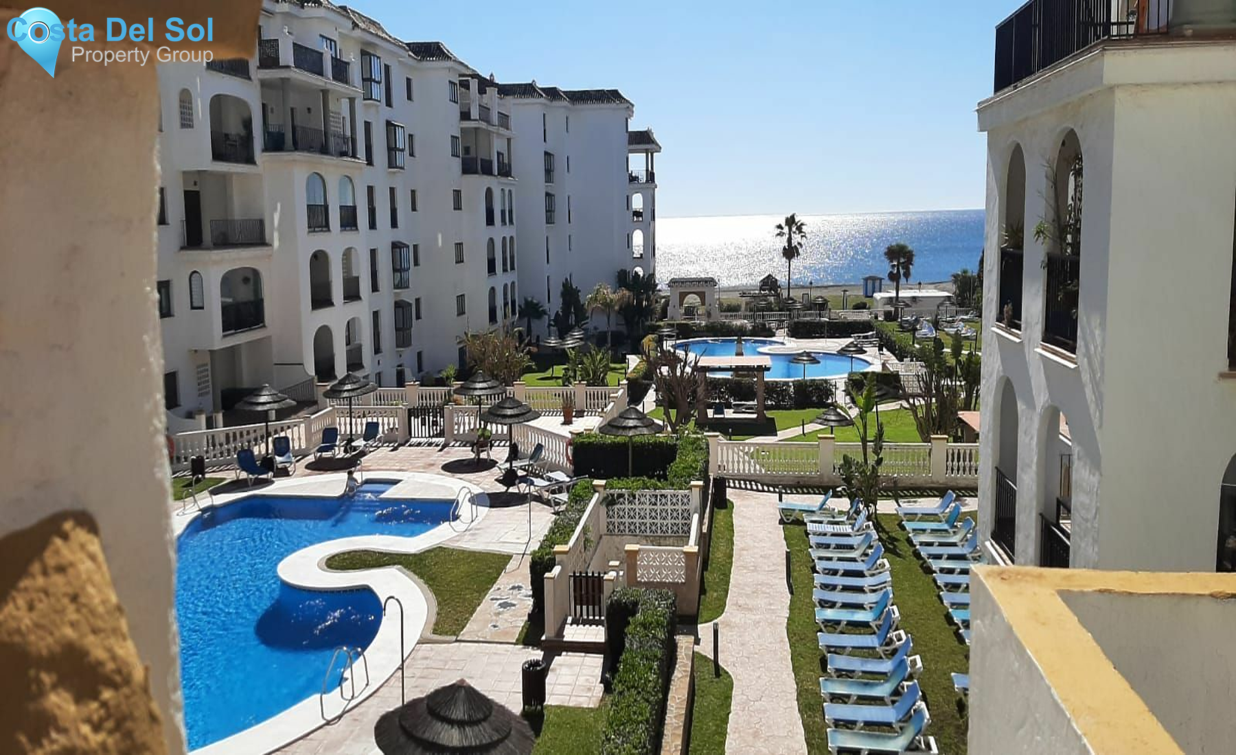 Middle Floor Apartment in La Duquesa-1148263