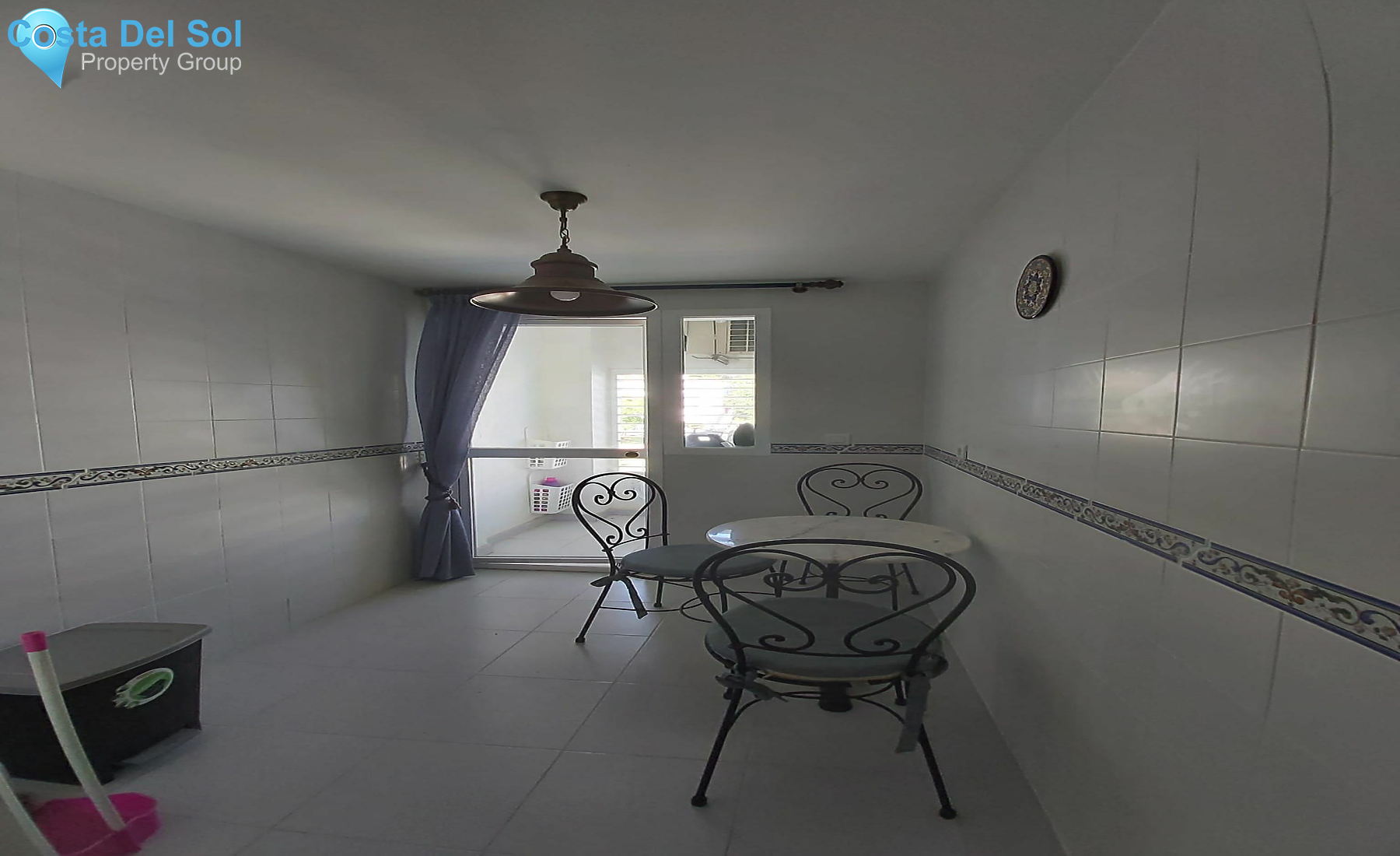 Middle Floor Apartment in La Duquesa-1169712