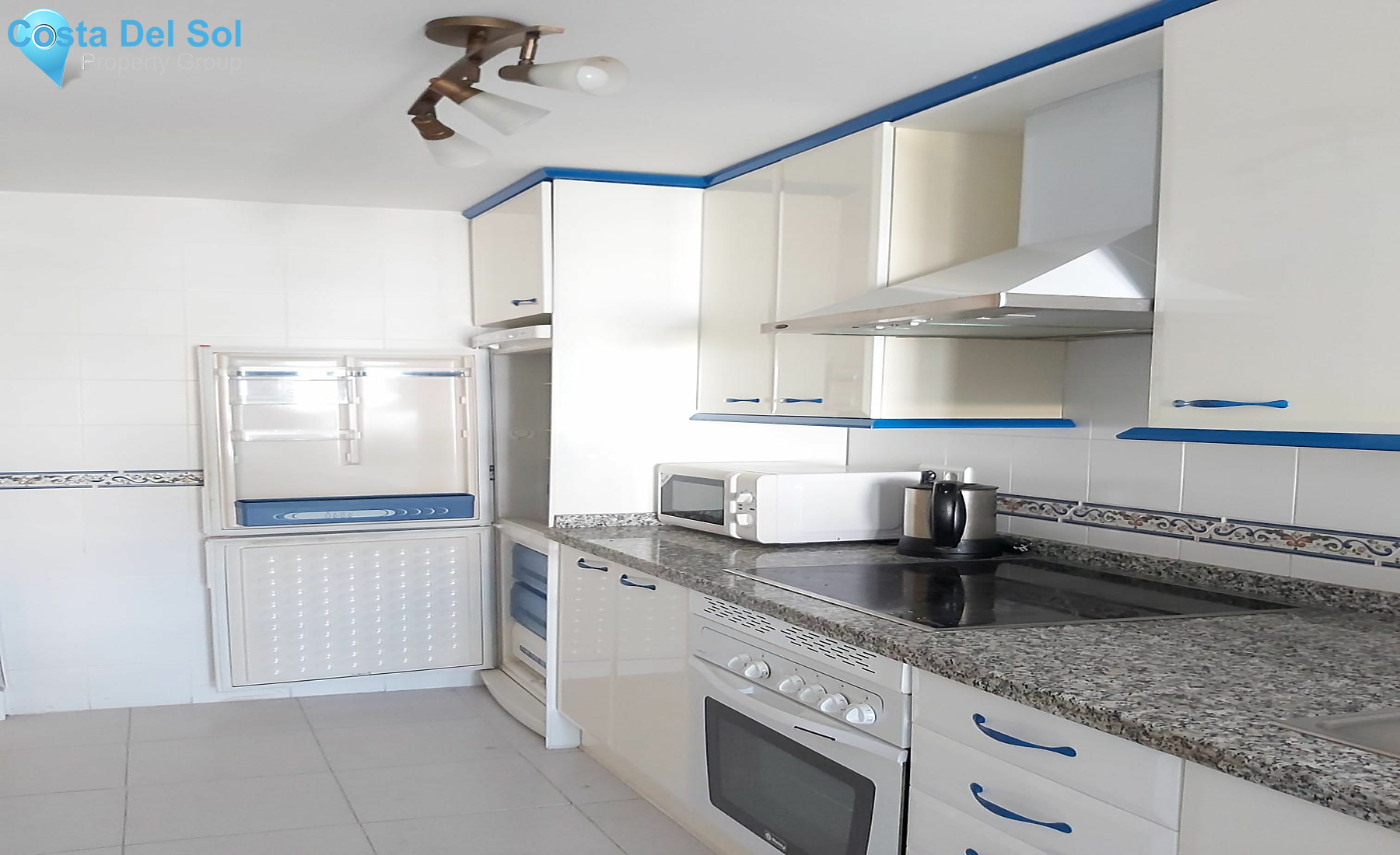 Middle Floor Apartment in La Duquesa-1169713