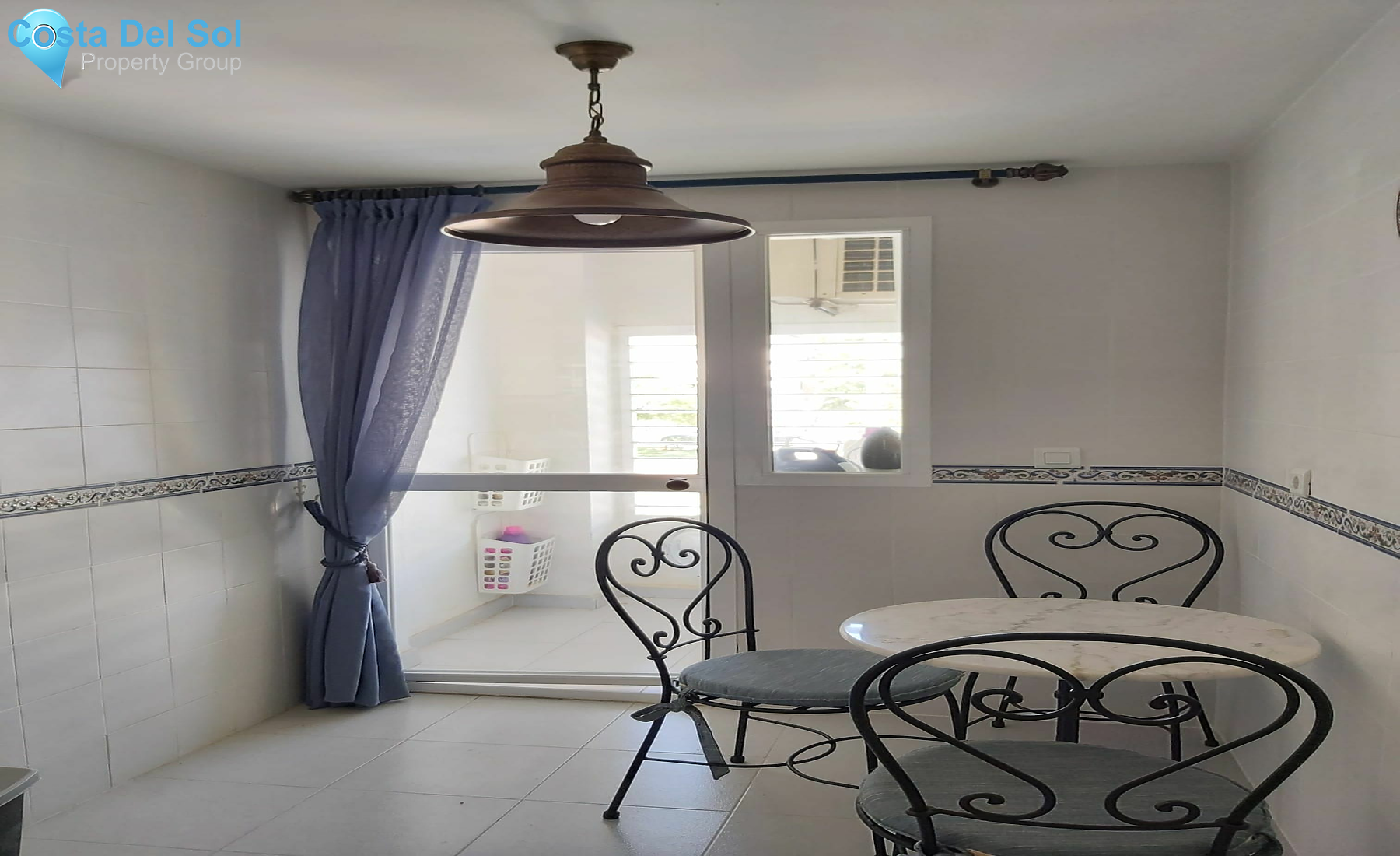 Middle Floor Apartment in La Duquesa-1169714